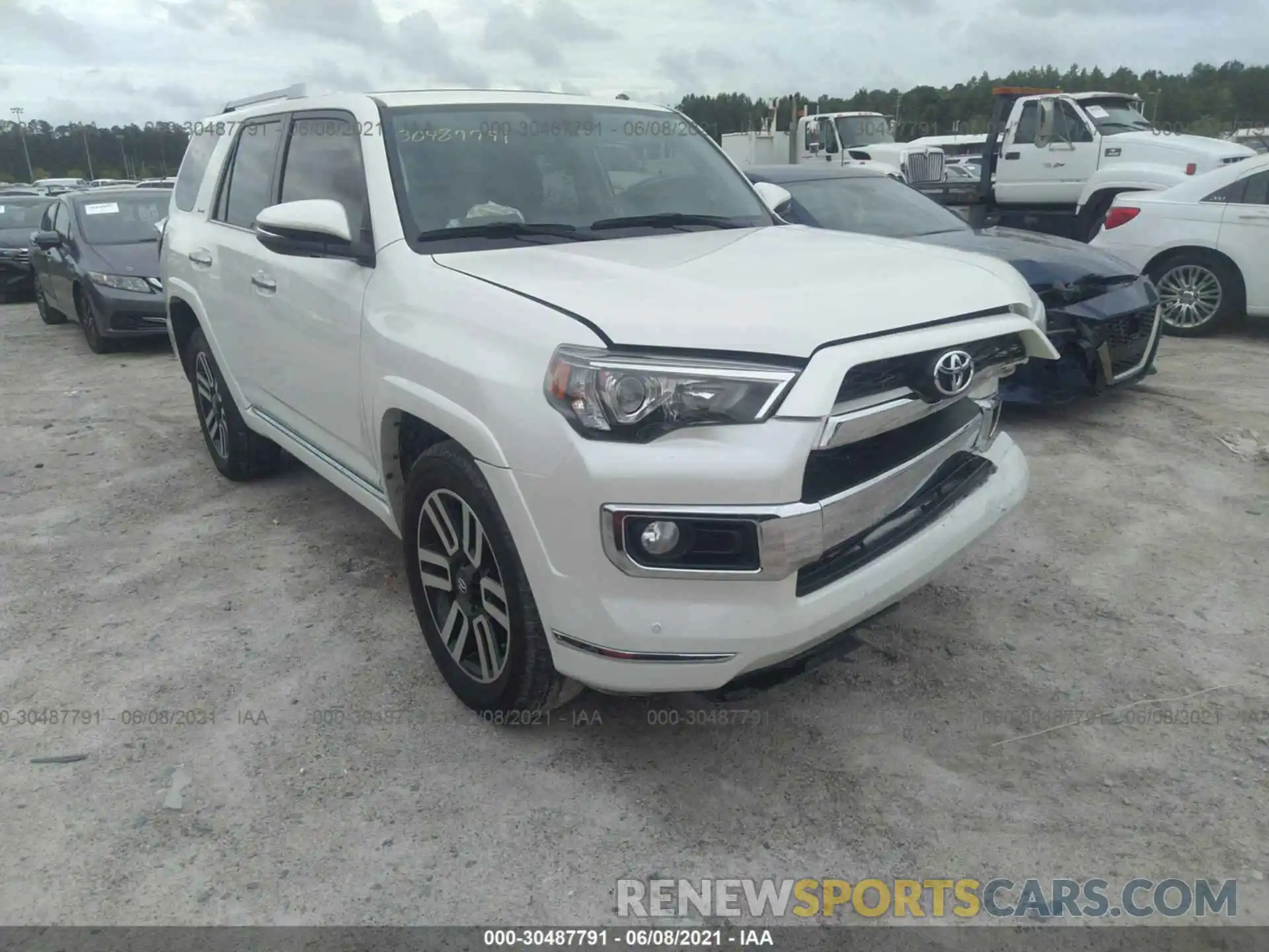 1 Photograph of a damaged car JTEZU5JR9K5203377 TOYOTA 4RUNNER 2019