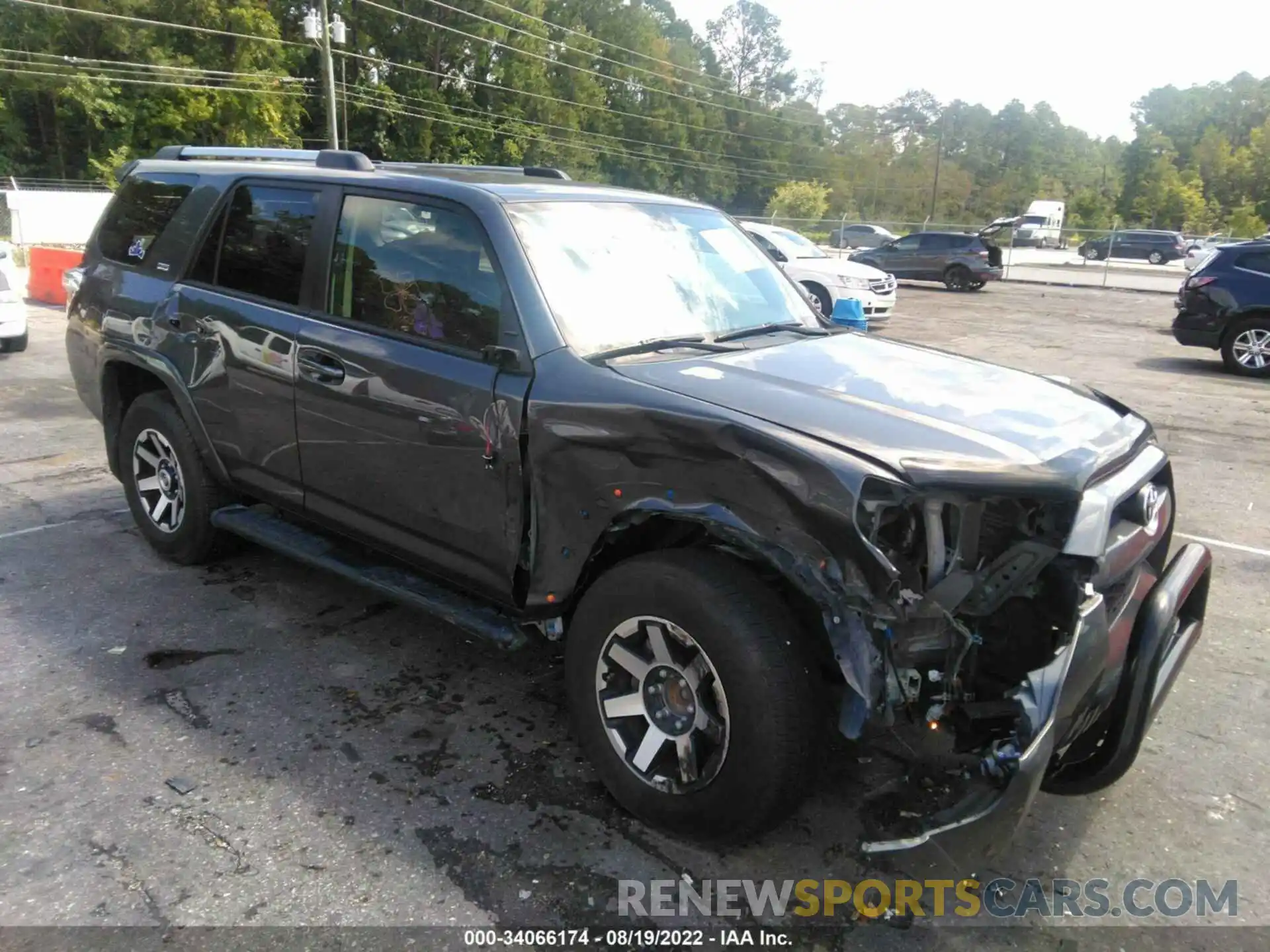 1 Photograph of a damaged car JTEZU5JR9K5203394 TOYOTA 4RUNNER 2019