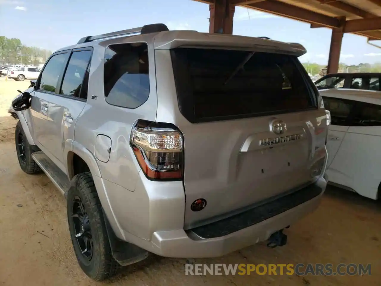 3 Photograph of a damaged car JTEZU5JR9K5203721 TOYOTA 4RUNNER 2019