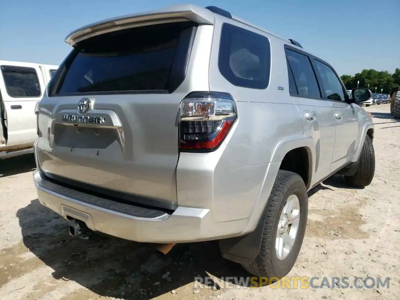 4 Фотография поврежденного автомобиля JTEZU5JR9K5205761 TOYOTA 4RUNNER 2019