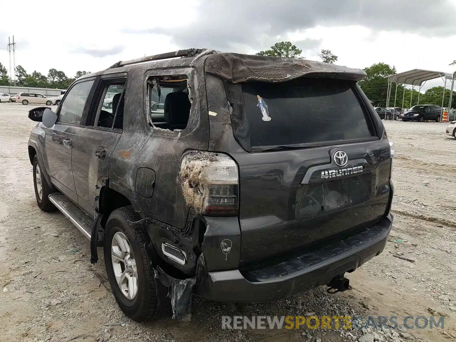 3 Photograph of a damaged car JTEZU5JR9K5206165 TOYOTA 4RUNNER 2019