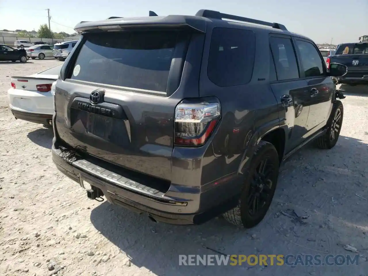 4 Photograph of a damaged car JTEZU5JR9K5206909 TOYOTA 4RUNNER 2019