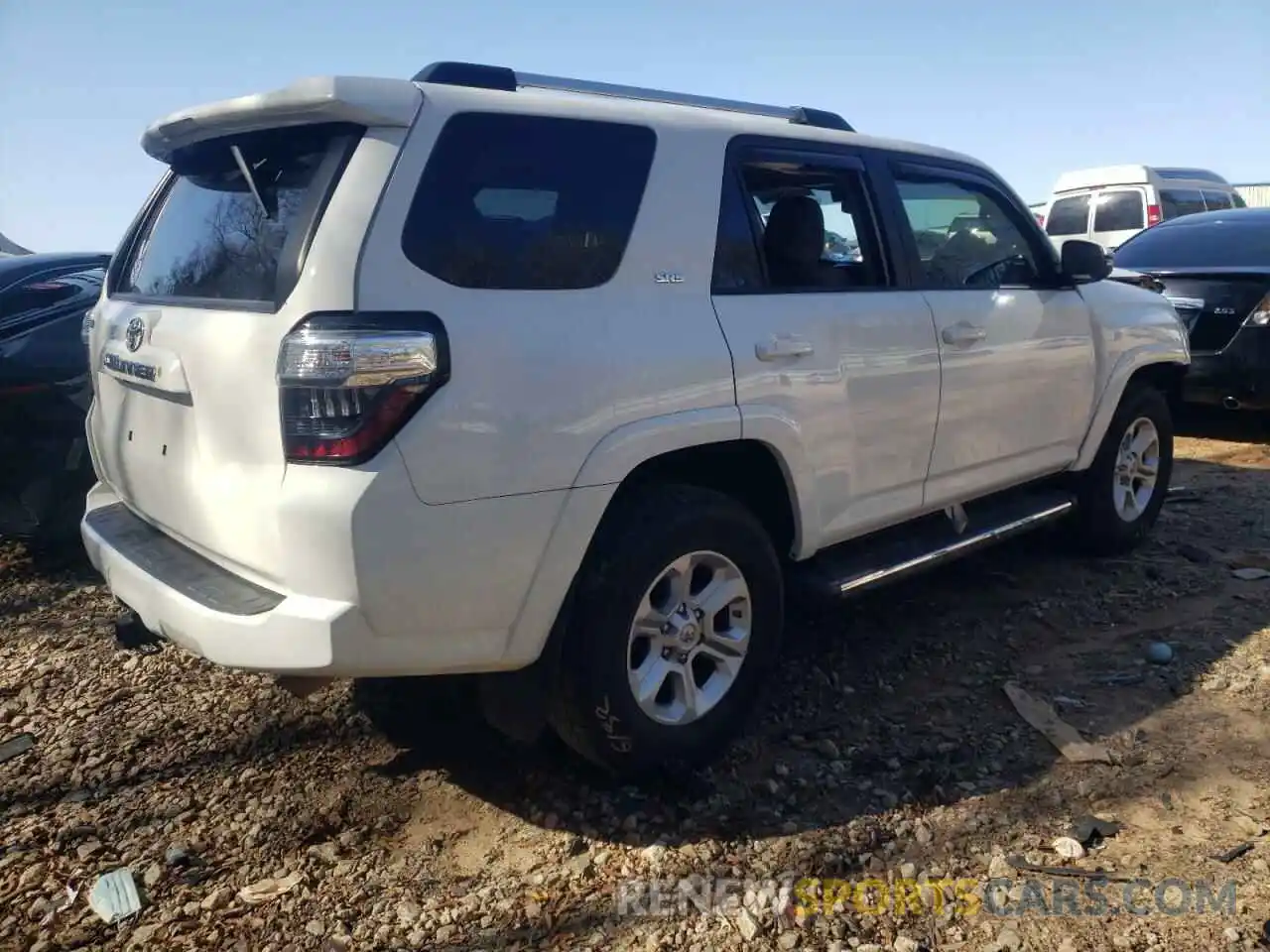 4 Photograph of a damaged car JTEZU5JR9K5209521 TOYOTA 4RUNNER 2019