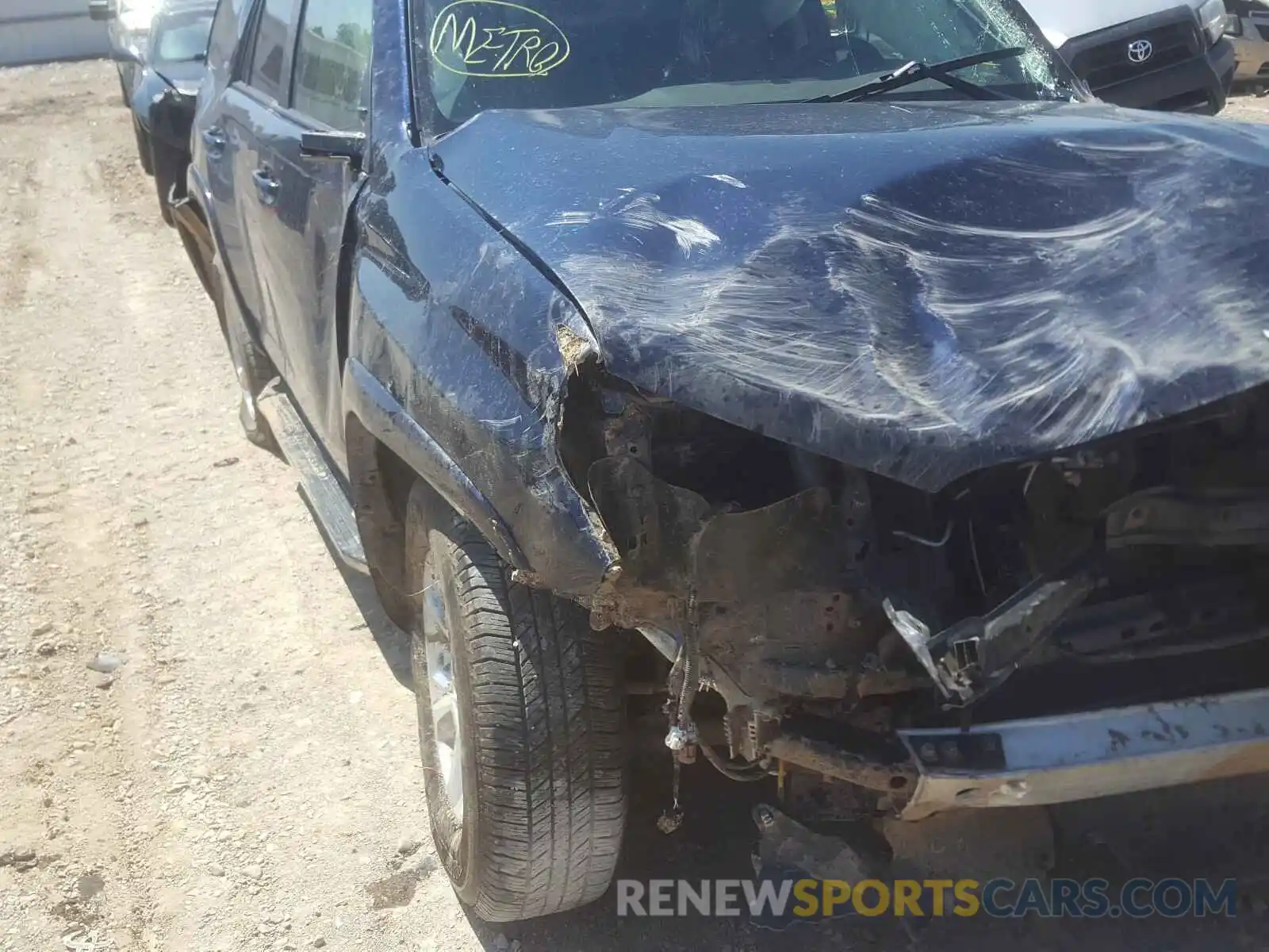 9 Photograph of a damaged car JTEZU5JR9K5212404 TOYOTA 4RUNNER 2019