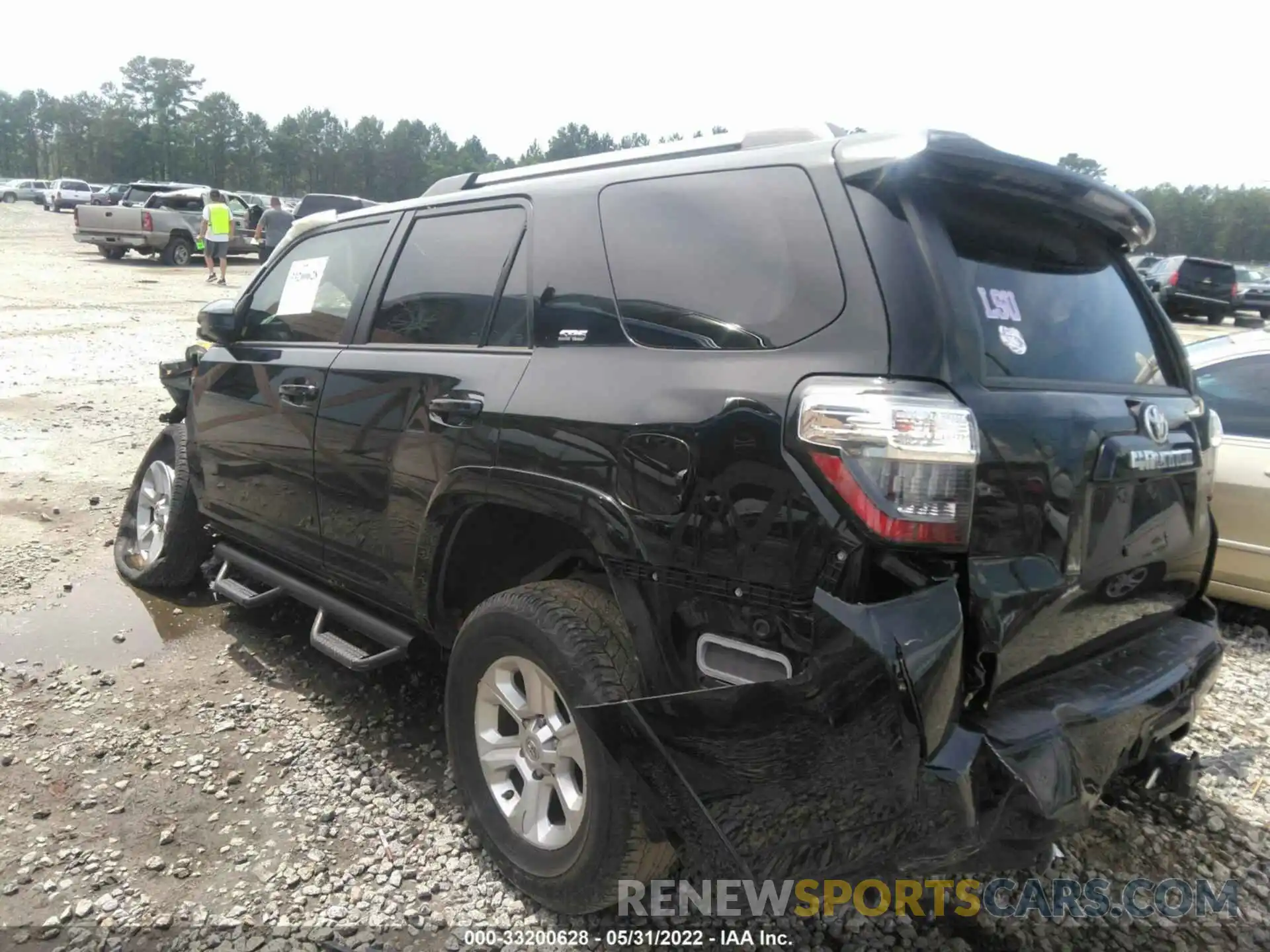 3 Photograph of a damaged car JTEZU5JR9K5213424 TOYOTA 4RUNNER 2019