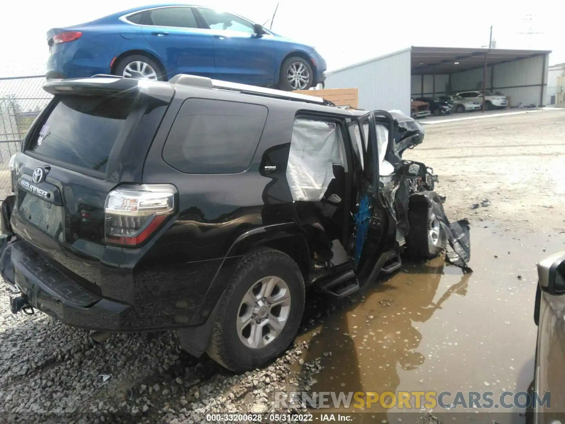 4 Photograph of a damaged car JTEZU5JR9K5213424 TOYOTA 4RUNNER 2019