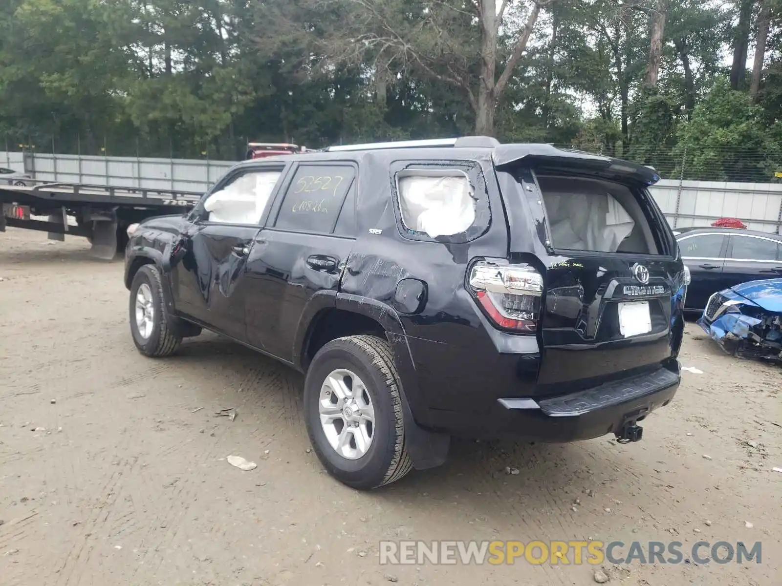 3 Photograph of a damaged car JTEZU5JRXK5193815 TOYOTA 4RUNNER 2019