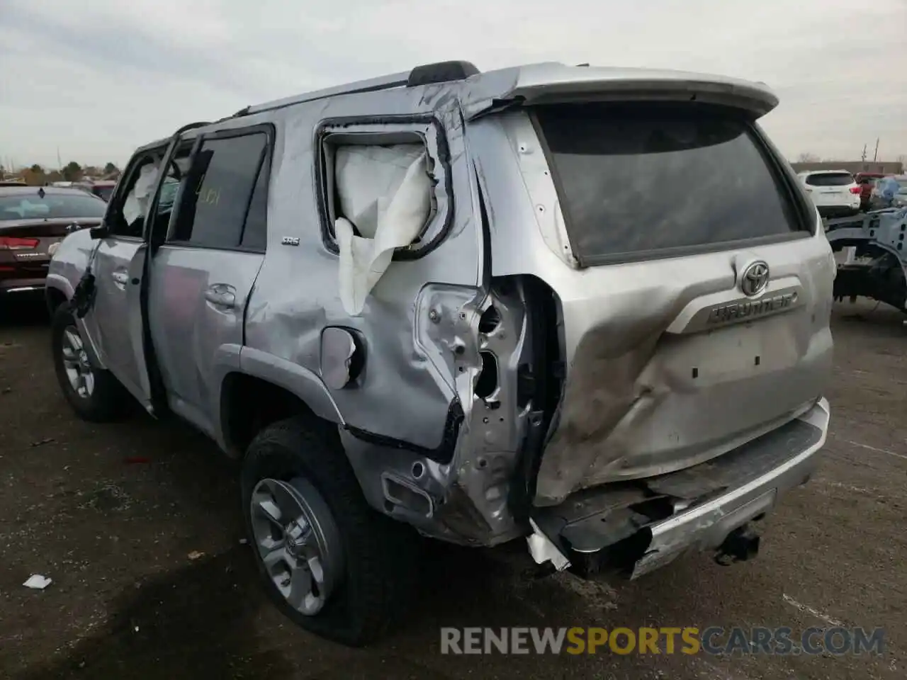 3 Photograph of a damaged car JTEZU5JRXK5194737 TOYOTA 4RUNNER 2019