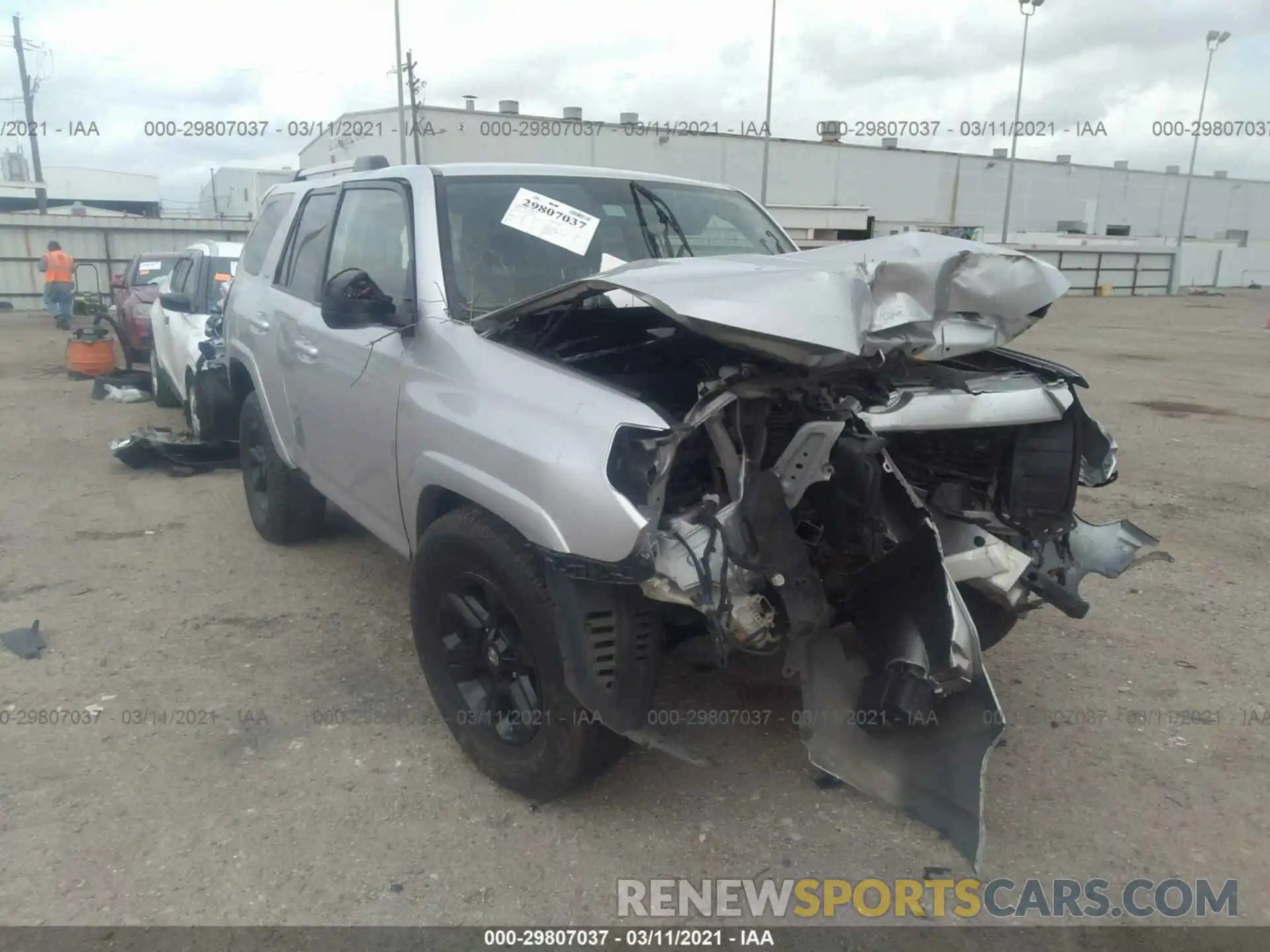 1 Фотография поврежденного автомобиля JTEZU5JRXK5194771 TOYOTA 4RUNNER 2019