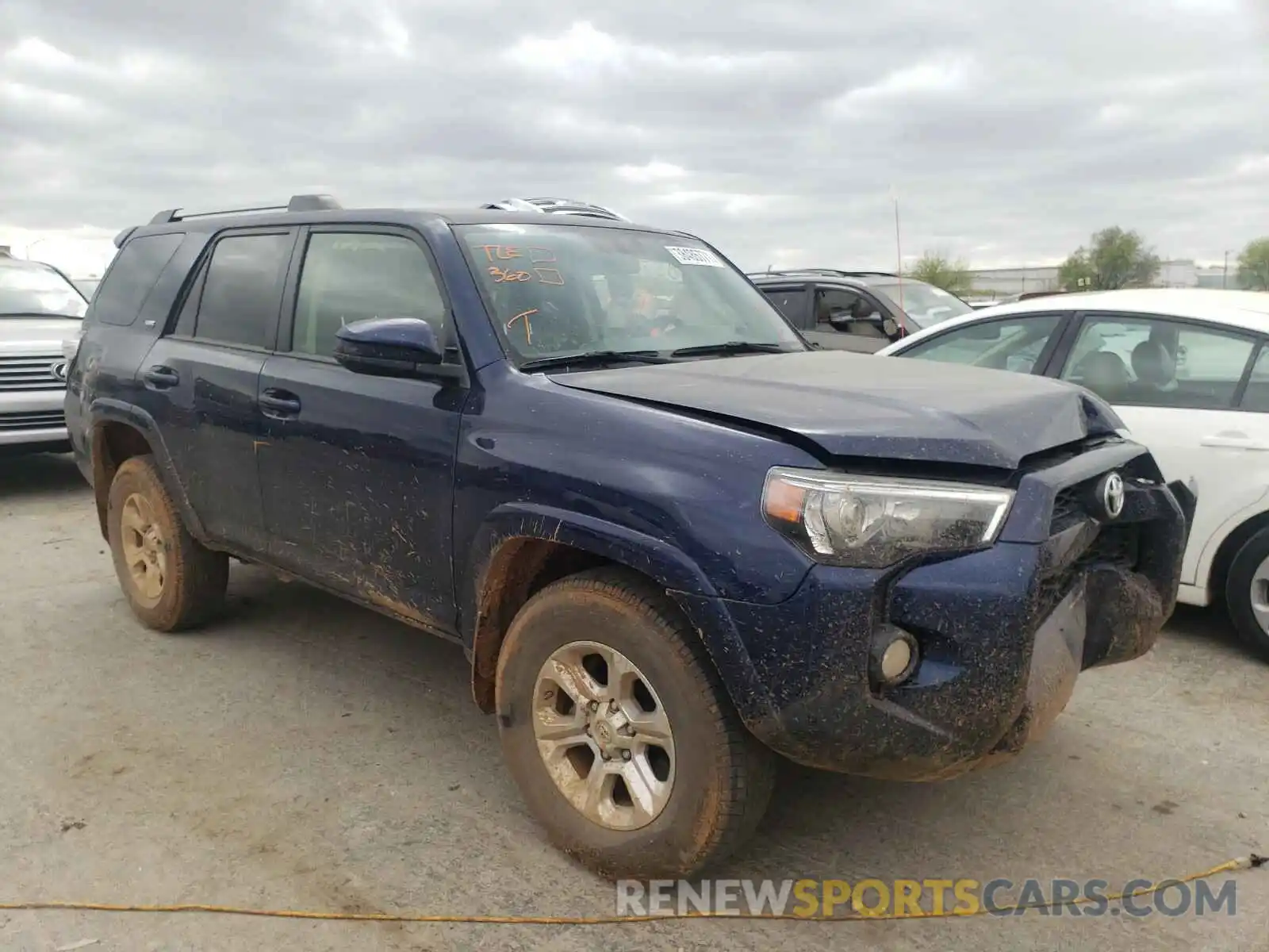 1 Photograph of a damaged car JTEZU5JRXK5197329 TOYOTA 4RUNNER 2019