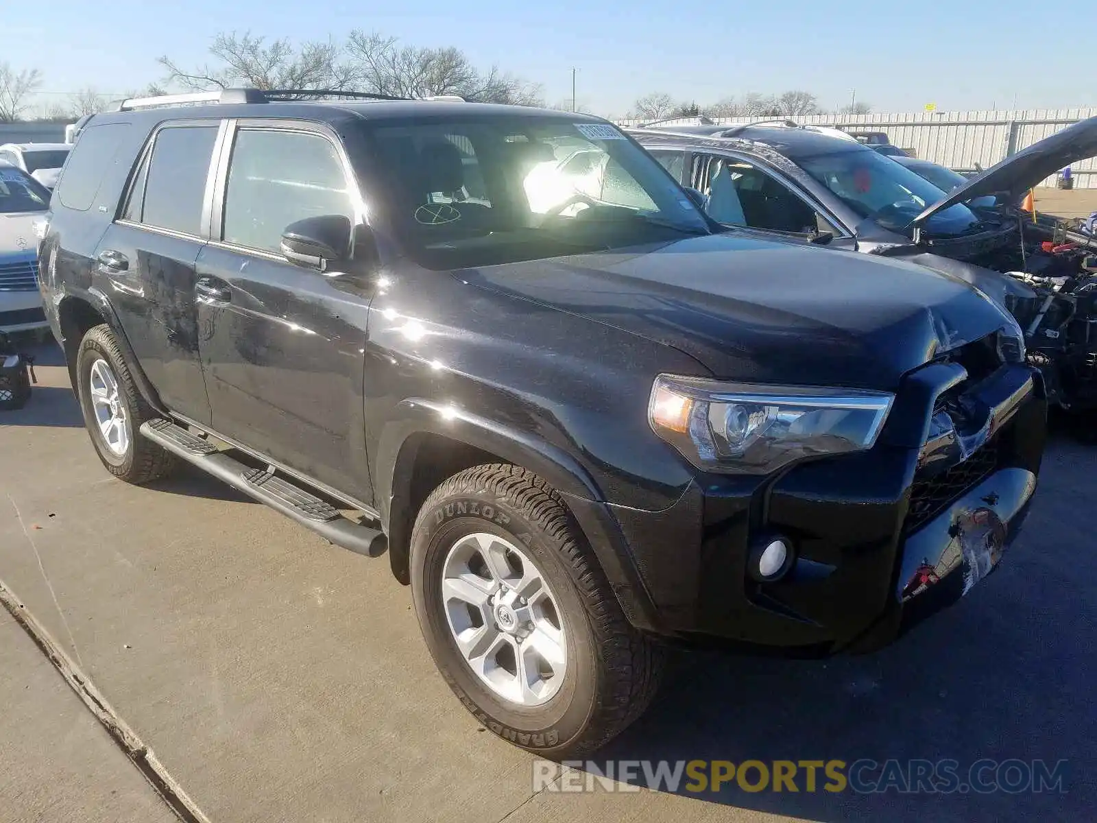 1 Photograph of a damaged car JTEZU5JRXK5199243 TOYOTA 4RUNNER 2019