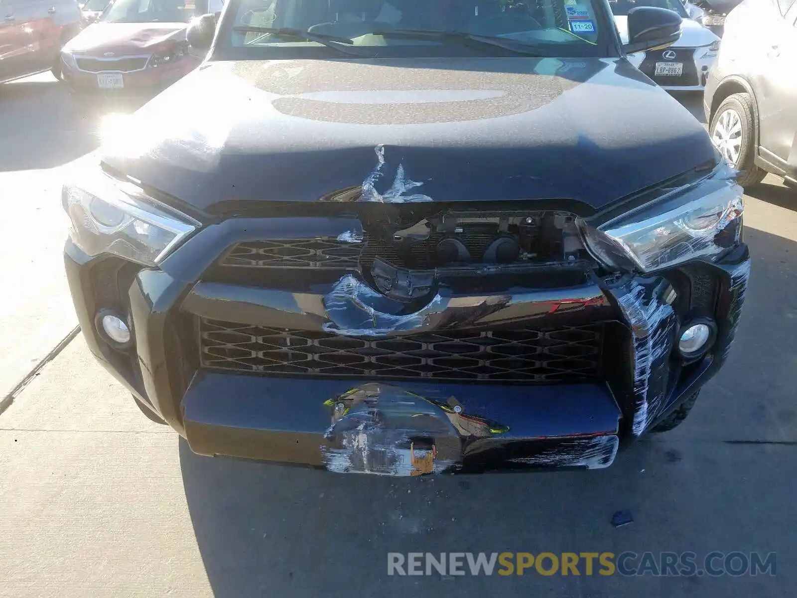 9 Photograph of a damaged car JTEZU5JRXK5199243 TOYOTA 4RUNNER 2019