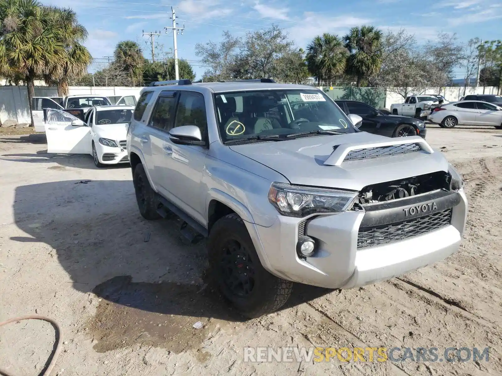 1 Photograph of a damaged car JTEZU5JRXK5204442 TOYOTA 4RUNNER 2019