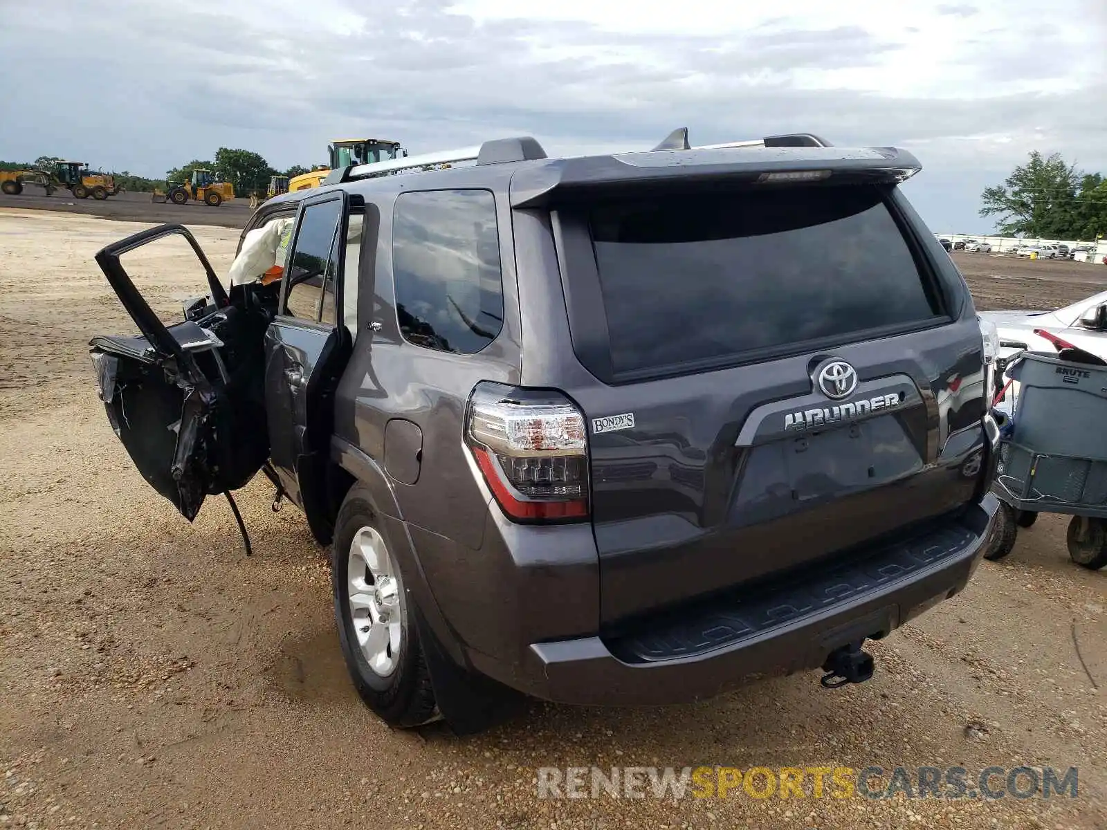 3 Photograph of a damaged car JTEZU5JRXK5206207 TOYOTA 4RUNNER 2019