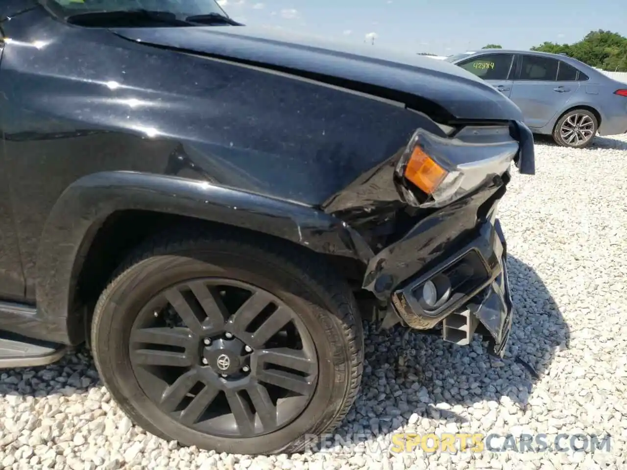 9 Photograph of a damaged car JTEZU5JRXK5208507 TOYOTA 4RUNNER 2019