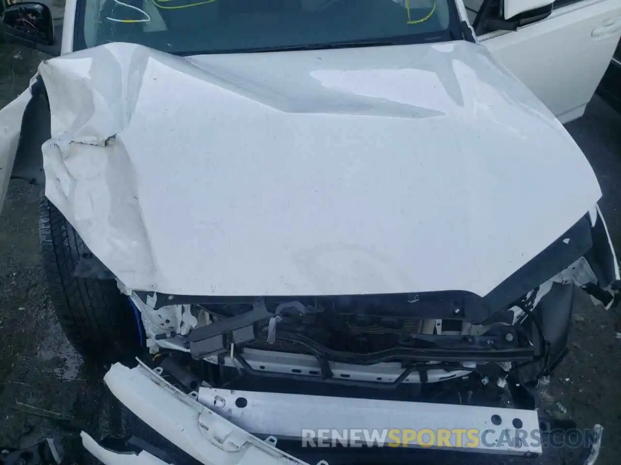 7 Photograph of a damaged car JTEZU5JRXK5209074 TOYOTA 4RUNNER 2019