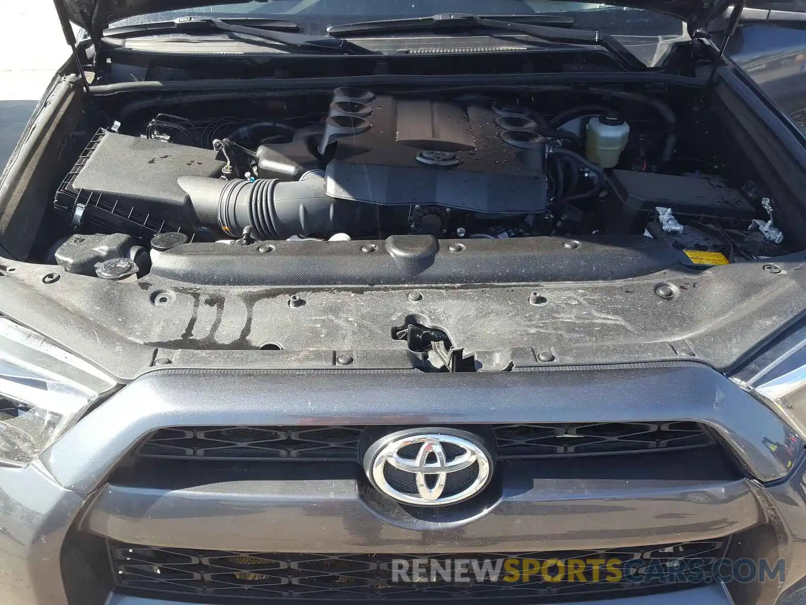 7 Photograph of a damaged car JTEZU5JRXK5209821 TOYOTA 4RUNNER 2019