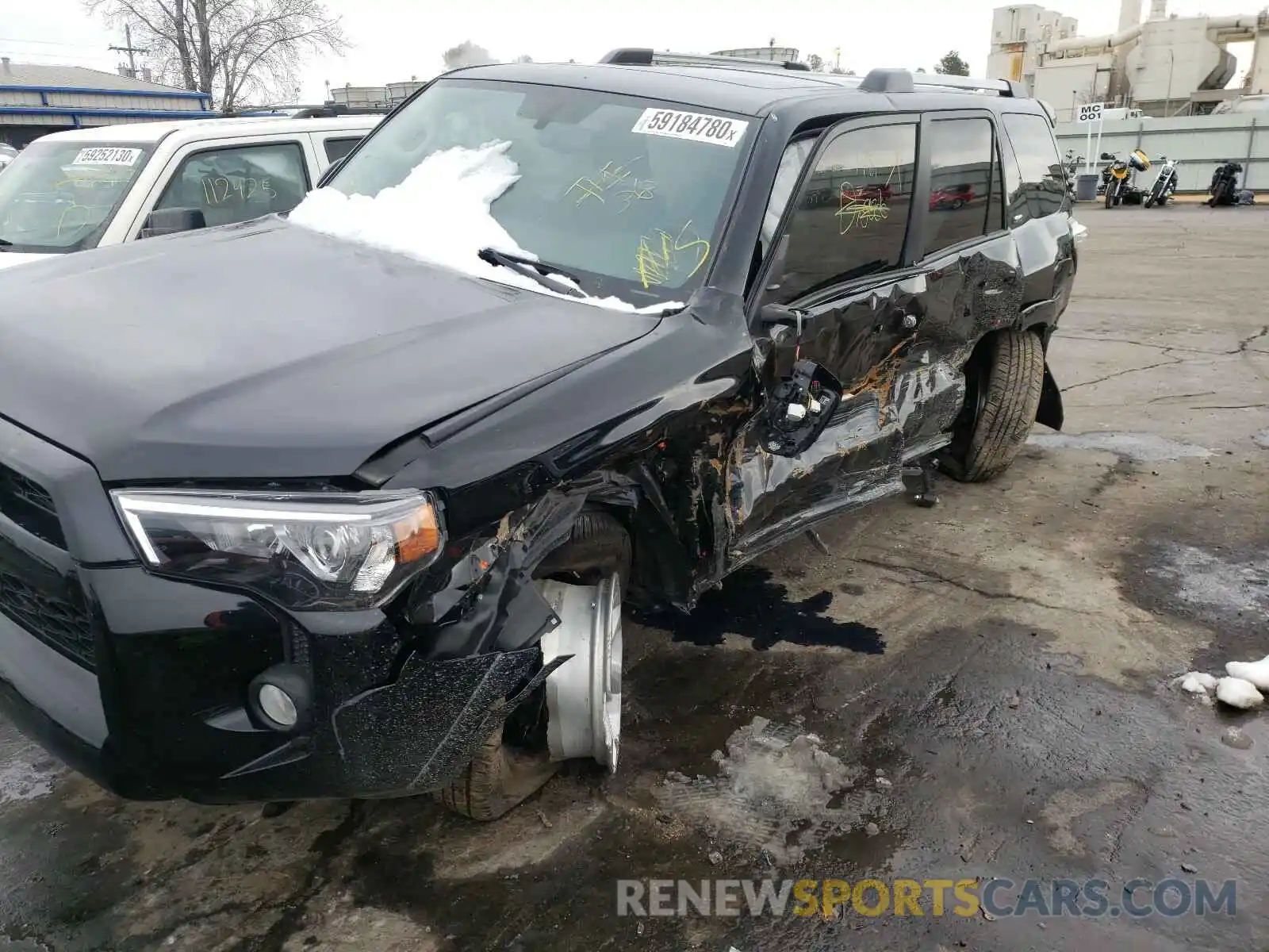 9 Photograph of a damaged car JTEZU5JRXK5209866 TOYOTA 4RUNNER 2019