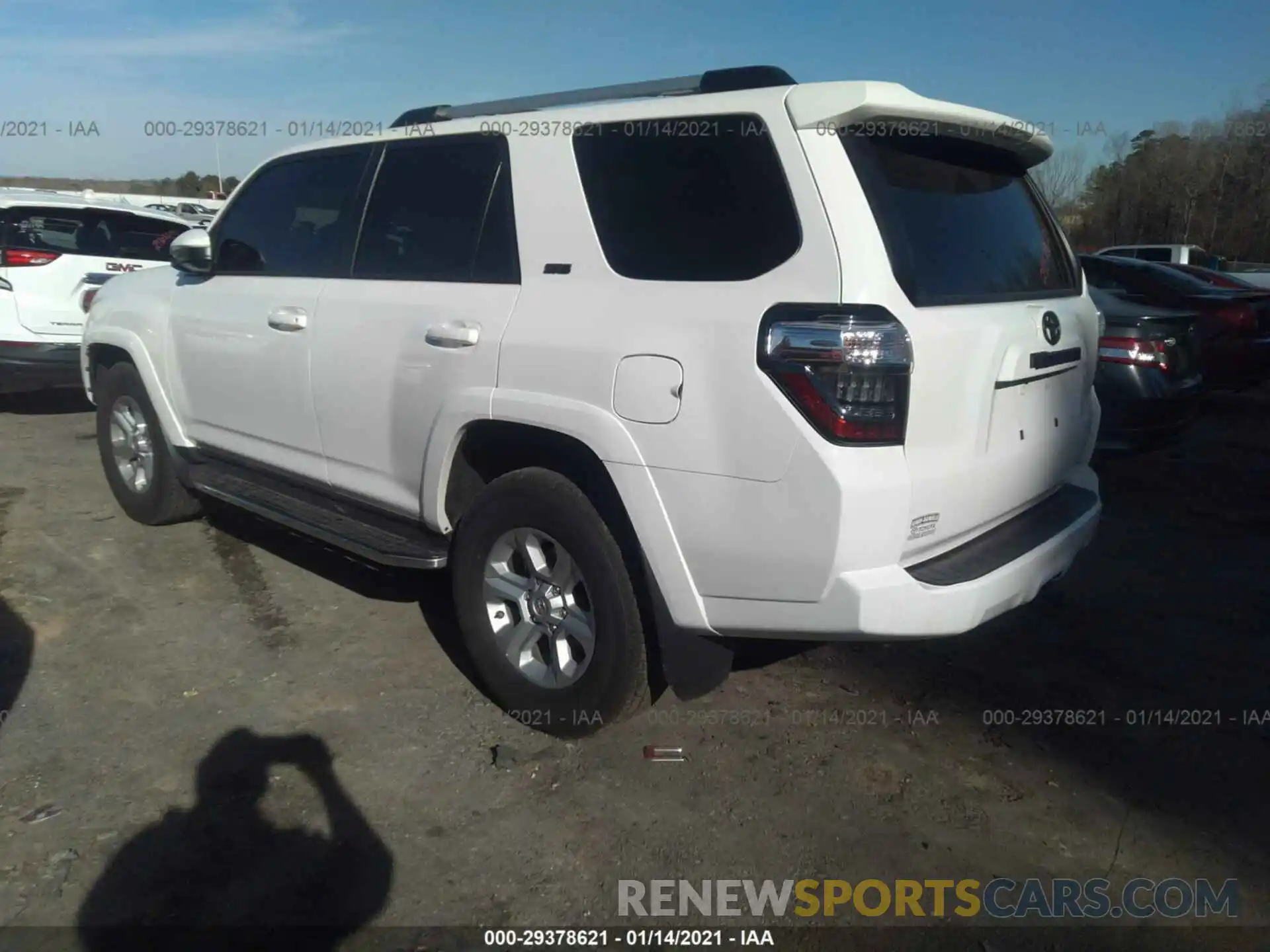 3 Фотография поврежденного автомобиля JTEZU5JRXK5211374 TOYOTA 4RUNNER 2019