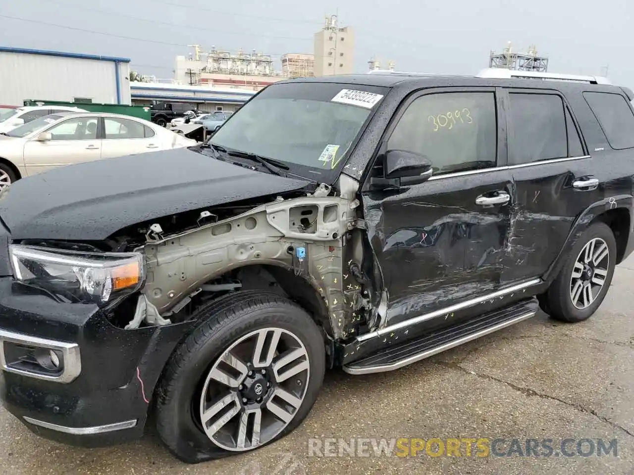 9 Photograph of a damaged car JTEZU5JRXK5212282 TOYOTA 4RUNNER 2019