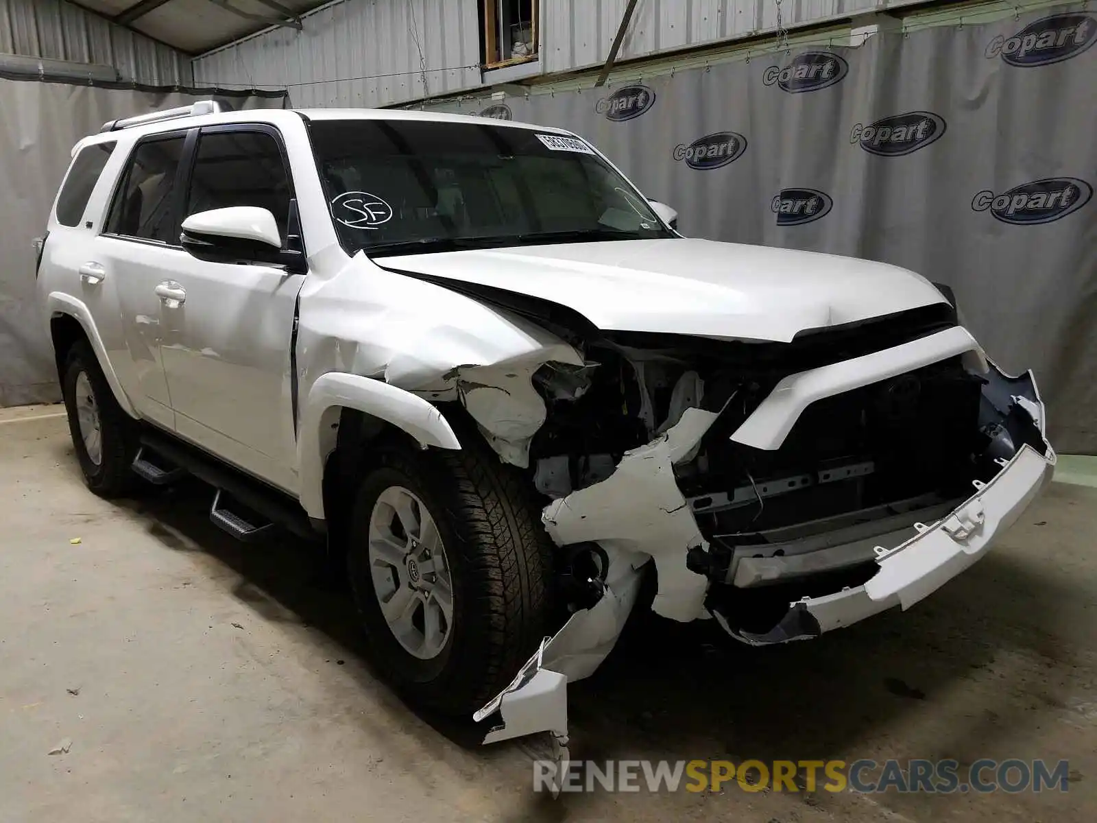 1 Photograph of a damaged car JTEZU5JRXK5213366 TOYOTA 4RUNNER 2019