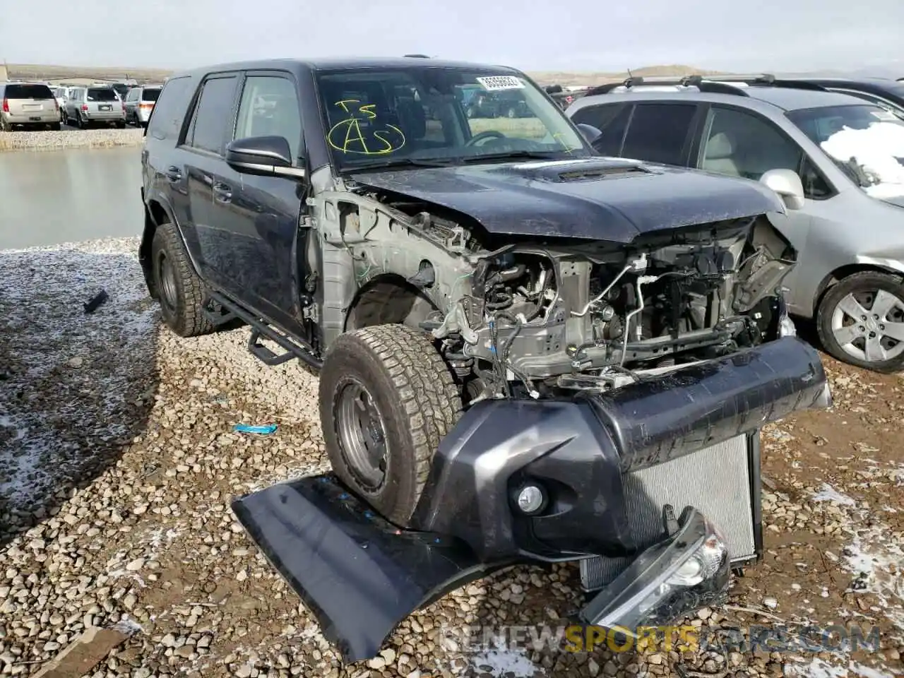 1 Photograph of a damaged car JTEBU5JR0L5737614 TOYOTA 4RUNNER 2020