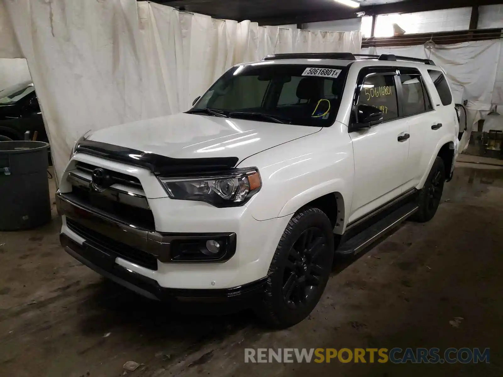 2 Photograph of a damaged car JTEBU5JR0L5742134 TOYOTA 4RUNNER 2020