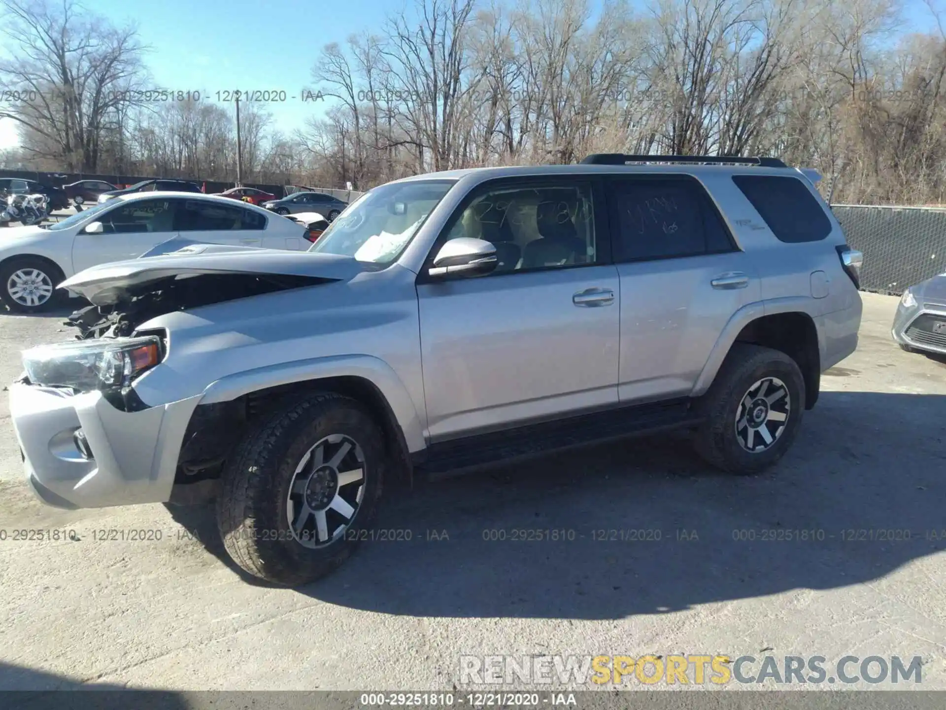 2 Photograph of a damaged car JTEBU5JR0L5742554 TOYOTA 4RUNNER 2020