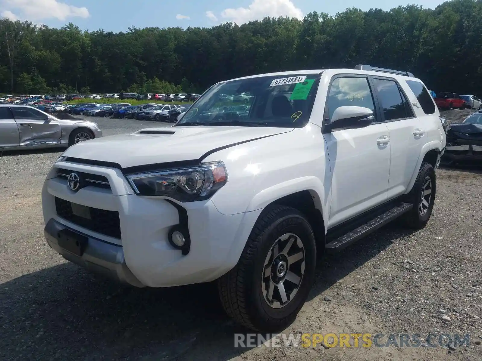 2 Photograph of a damaged car JTEBU5JR0L5743672 TOYOTA 4RUNNER 2020