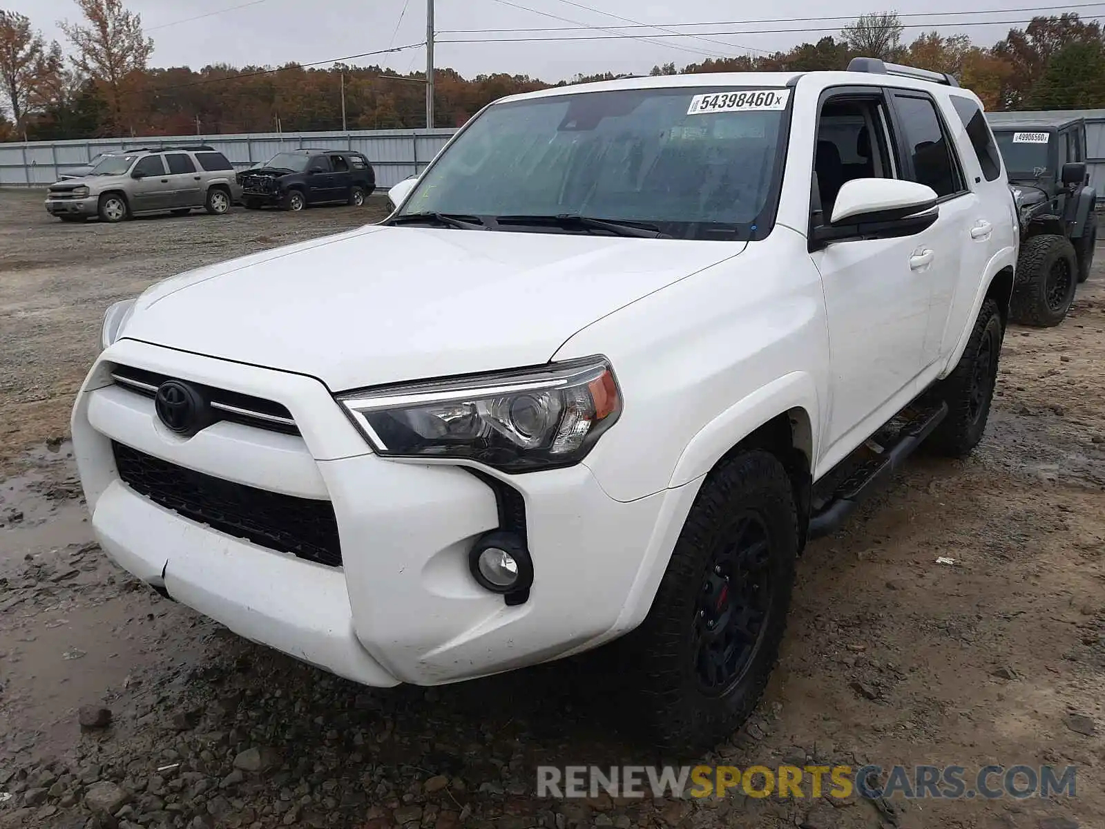 2 Photograph of a damaged car JTEBU5JR0L5744305 TOYOTA 4RUNNER 2020