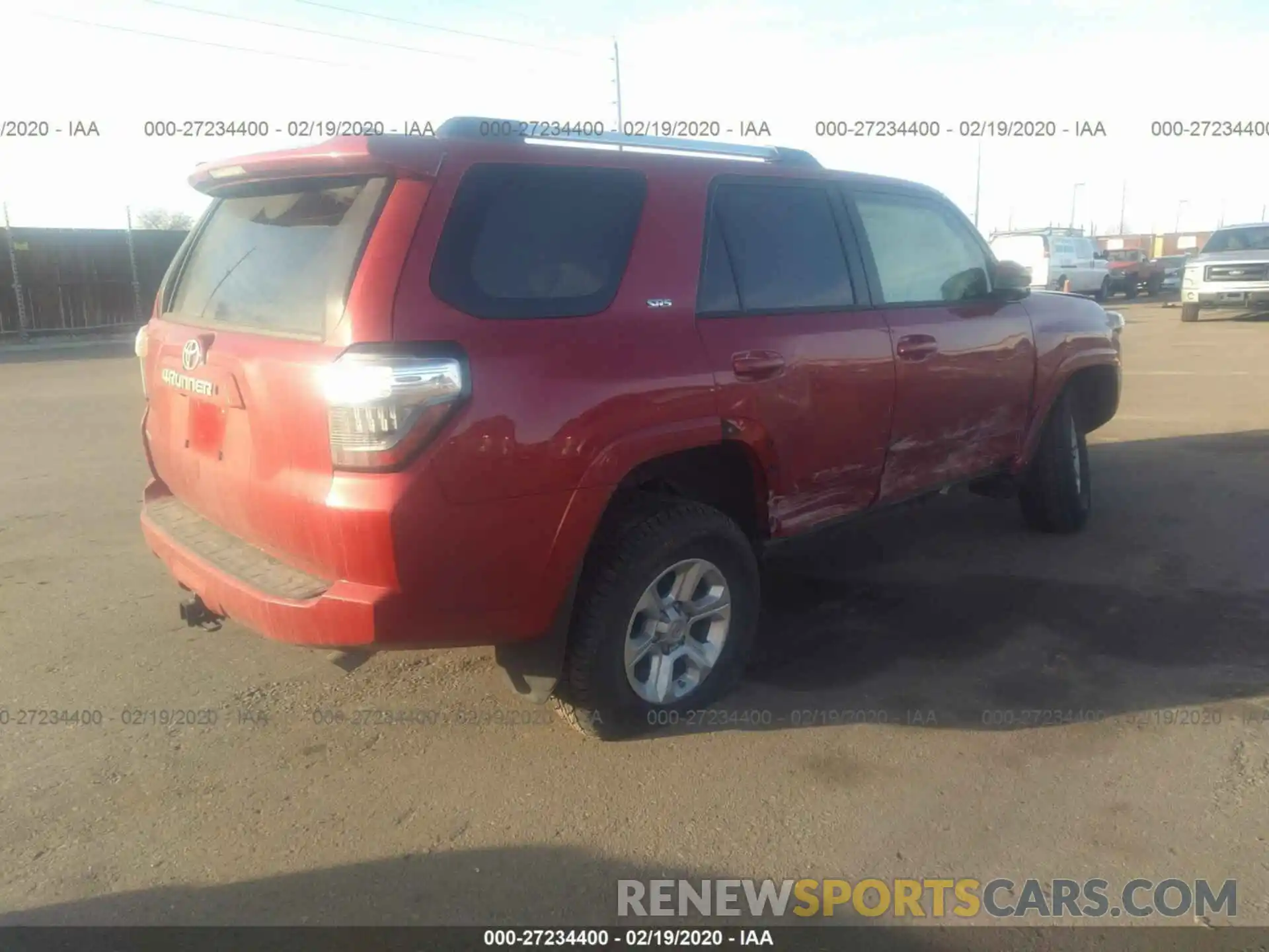 4 Фотография поврежденного автомобиля JTEBU5JR0L5746412 TOYOTA 4RUNNER 2020