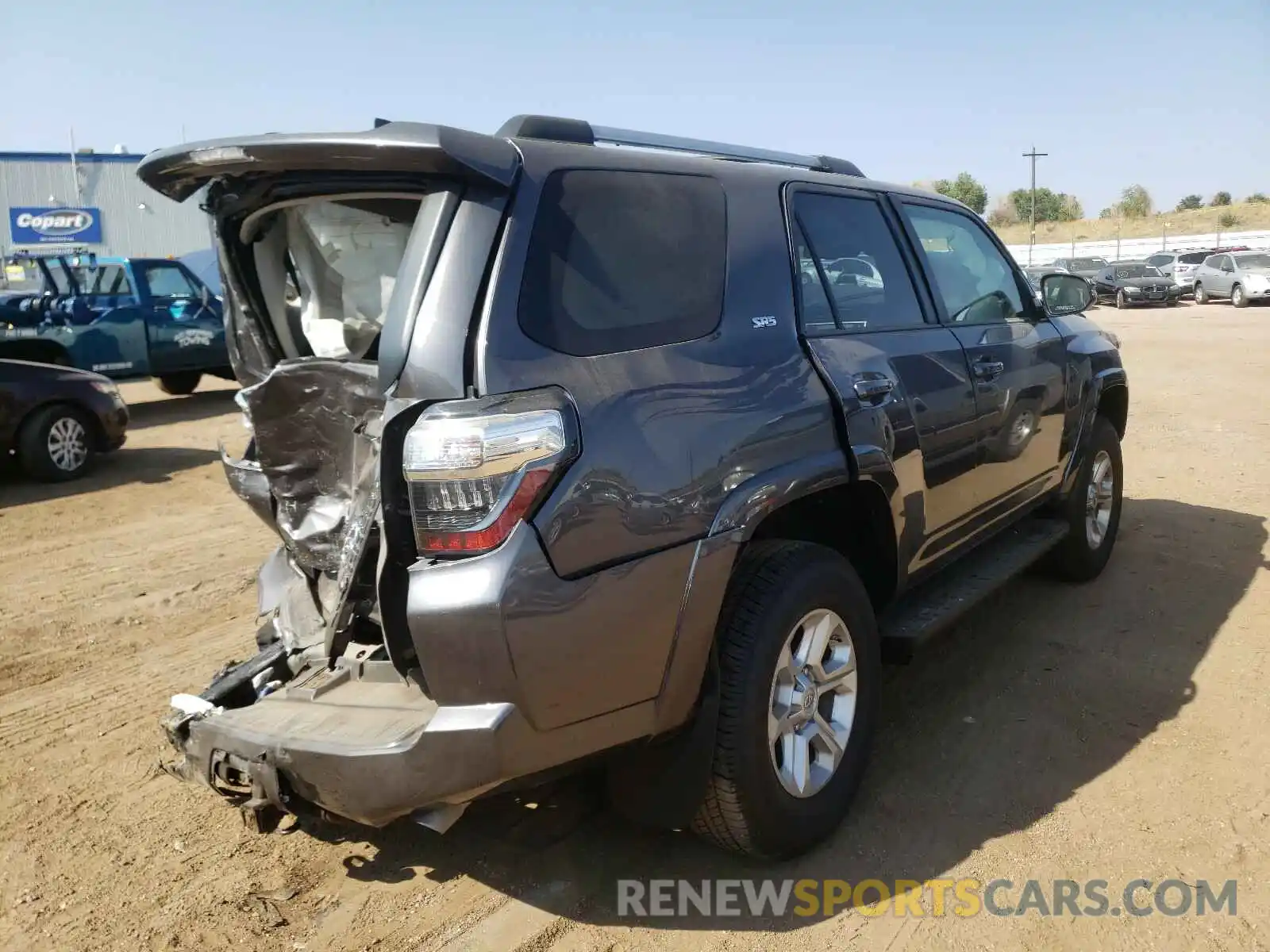 4 Photograph of a damaged car JTEBU5JR0L5752873 TOYOTA 4RUNNER 2020