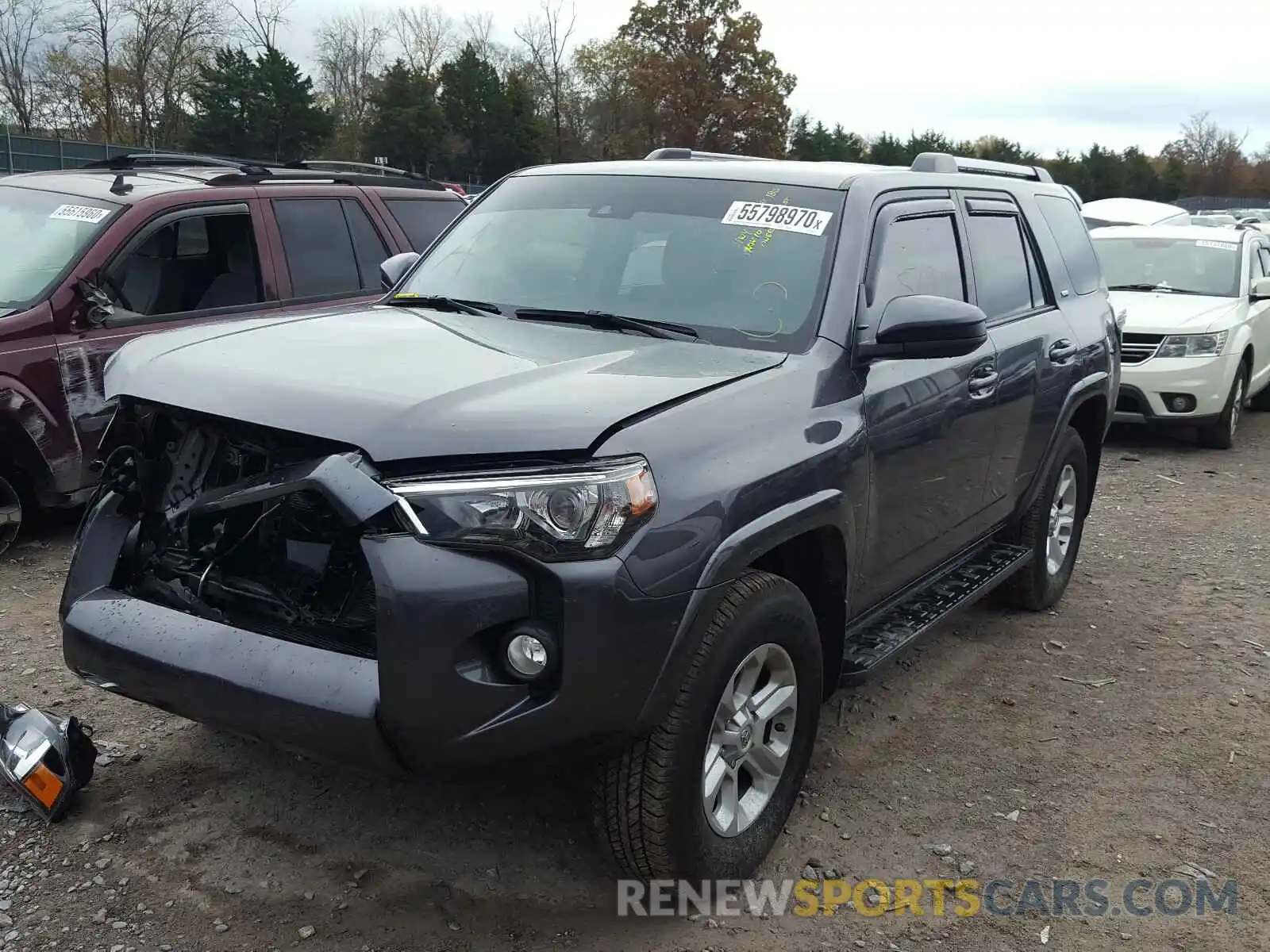 2 Photograph of a damaged car JTEBU5JR0L5756518 TOYOTA 4RUNNER 2020