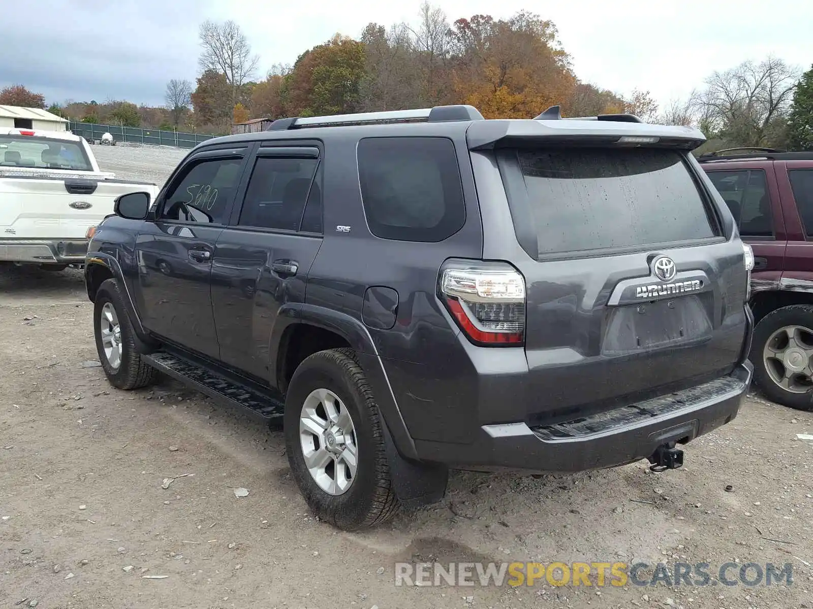 3 Фотография поврежденного автомобиля JTEBU5JR0L5756518 TOYOTA 4RUNNER 2020