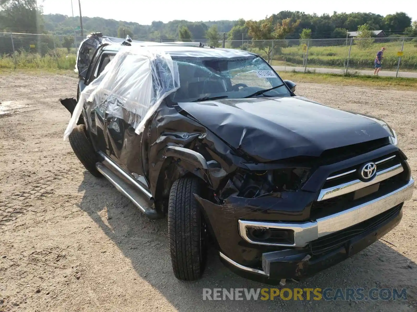 1 Photograph of a damaged car JTEBU5JR0L5767938 TOYOTA 4RUNNER 2020