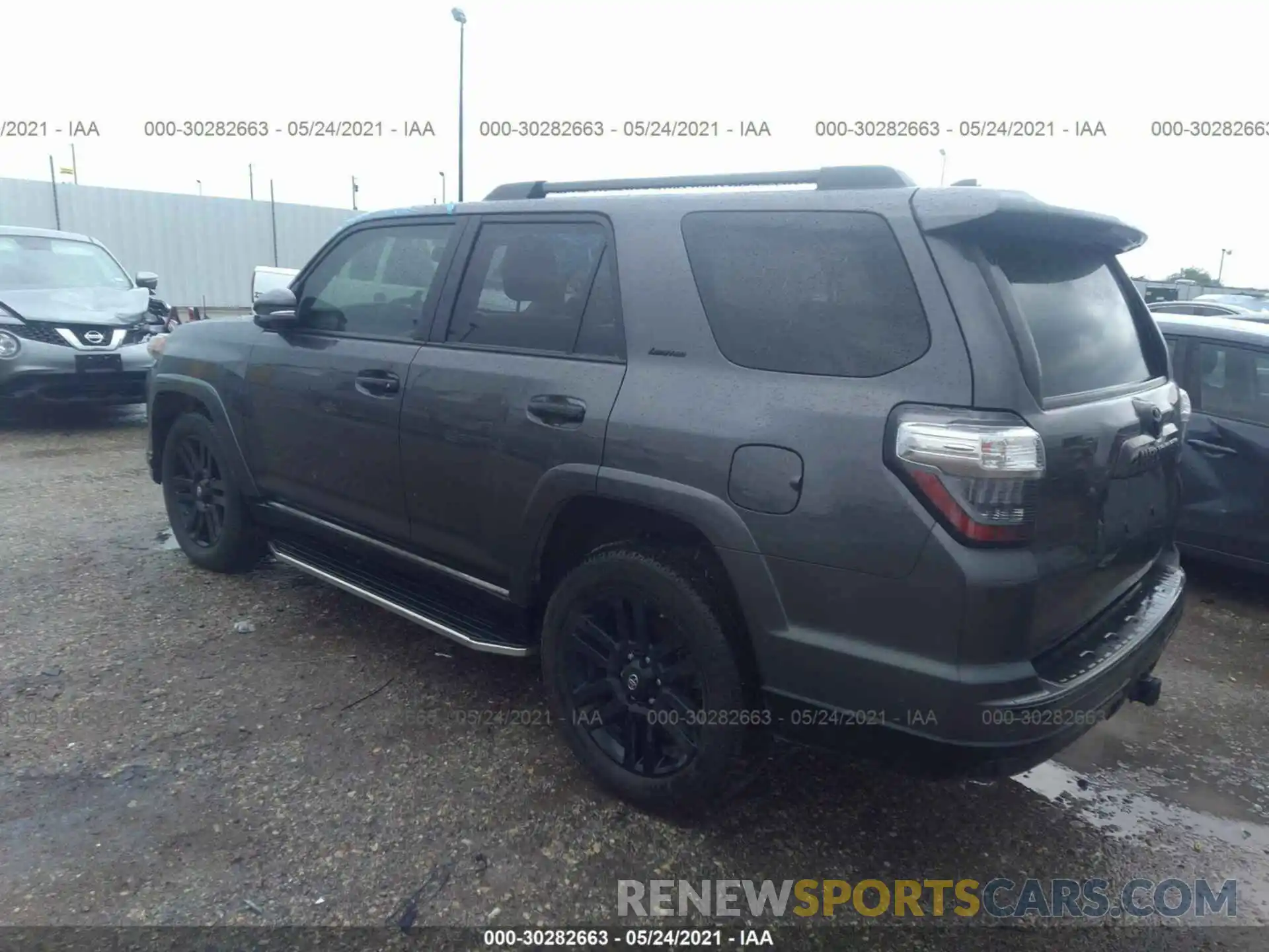 3 Фотография поврежденного автомобиля JTEBU5JR0L5768183 TOYOTA 4RUNNER 2020