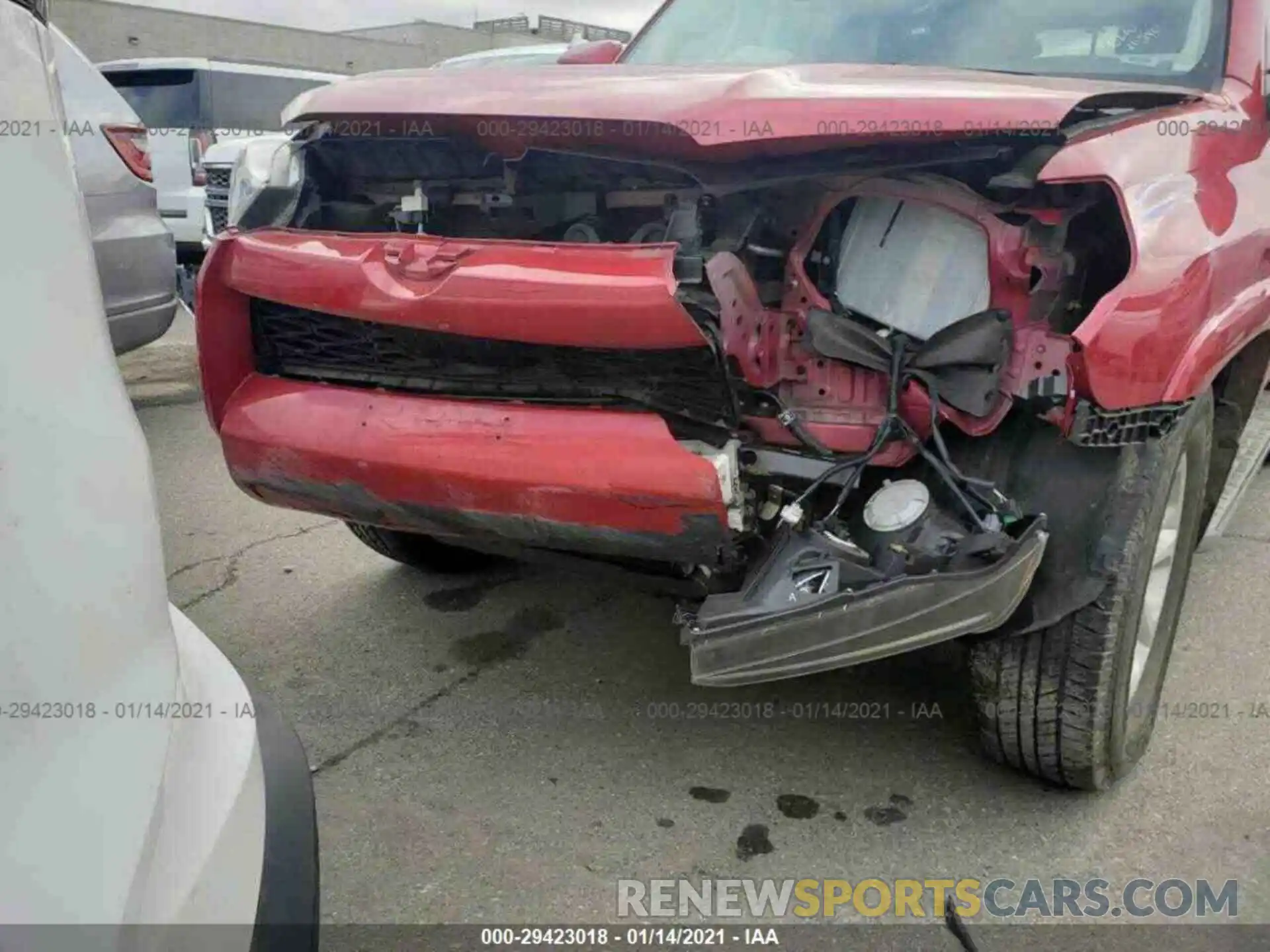 4 Фотография поврежденного автомобиля JTEBU5JR0L5769821 TOYOTA 4RUNNER 2020