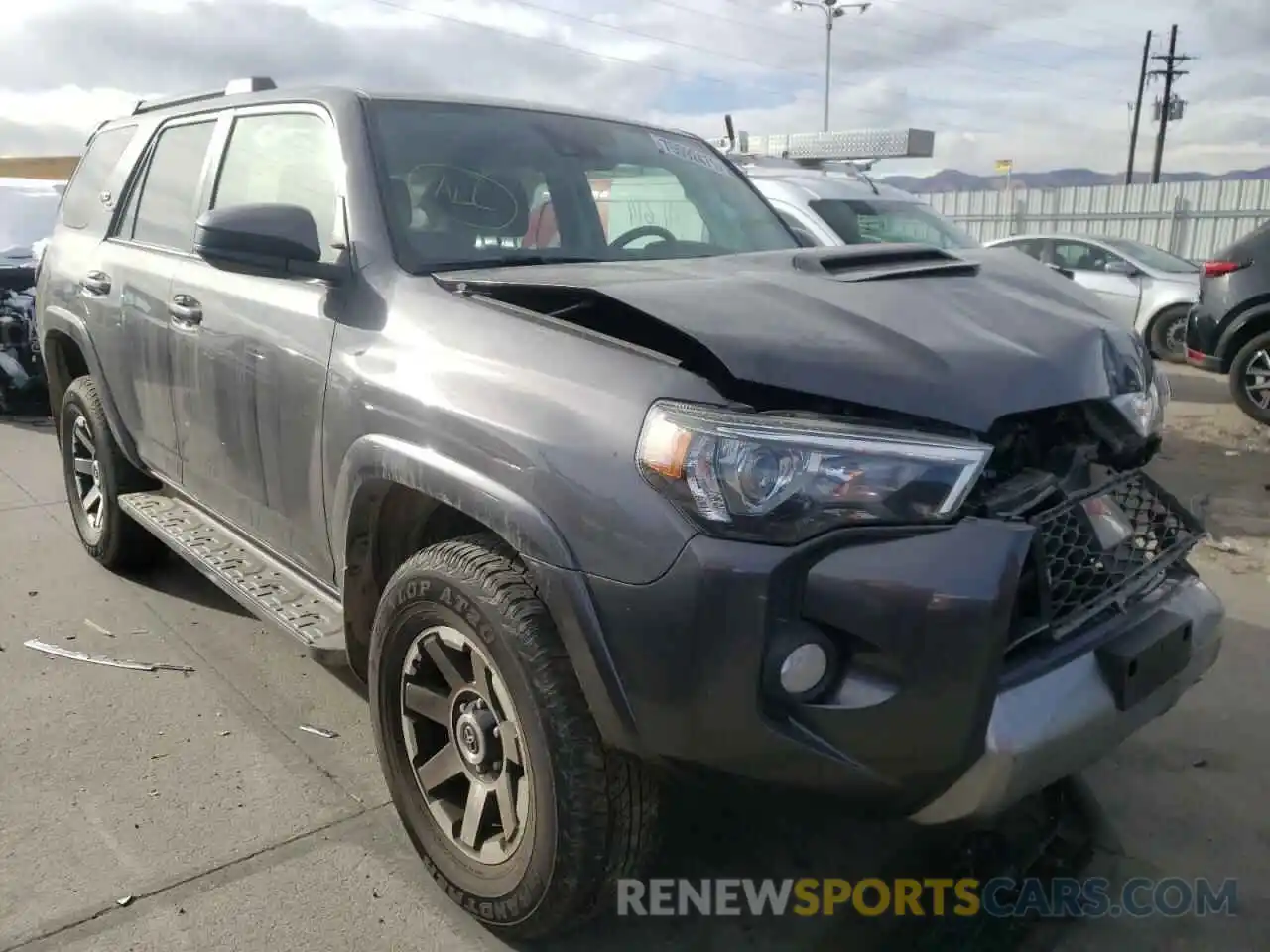 1 Photograph of a damaged car JTEBU5JR0L5773044 TOYOTA 4RUNNER 2020