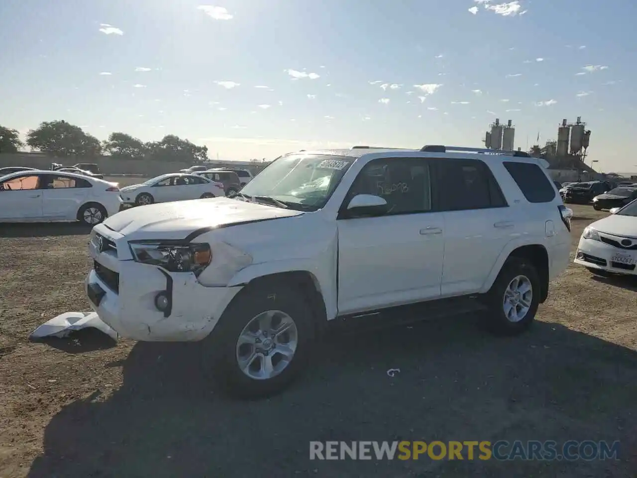 2 Photograph of a damaged car JTEBU5JR0L5777451 TOYOTA 4RUNNER 2020