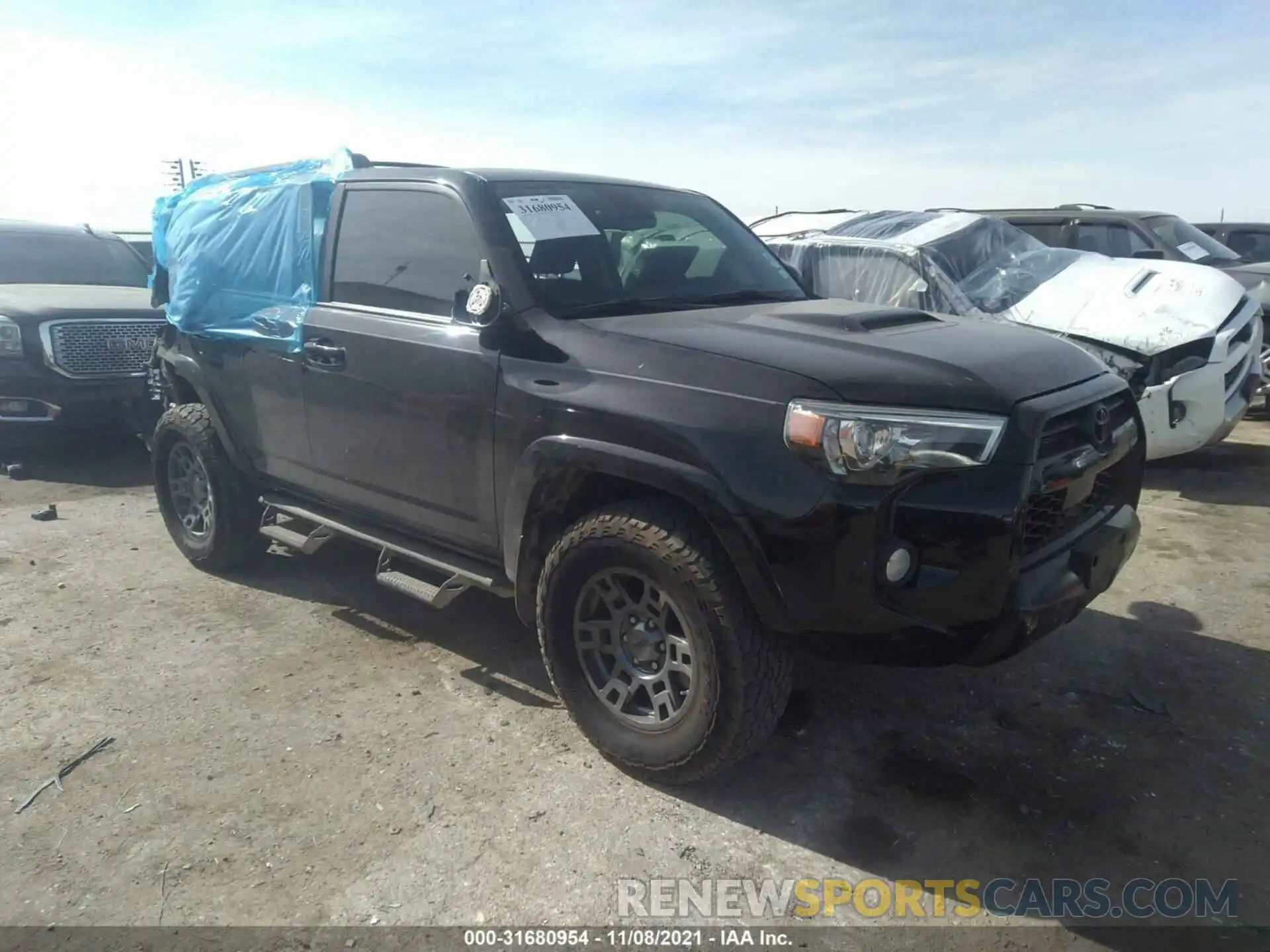 1 Фотография поврежденного автомобиля JTEBU5JR0L5777918 TOYOTA 4RUNNER 2020