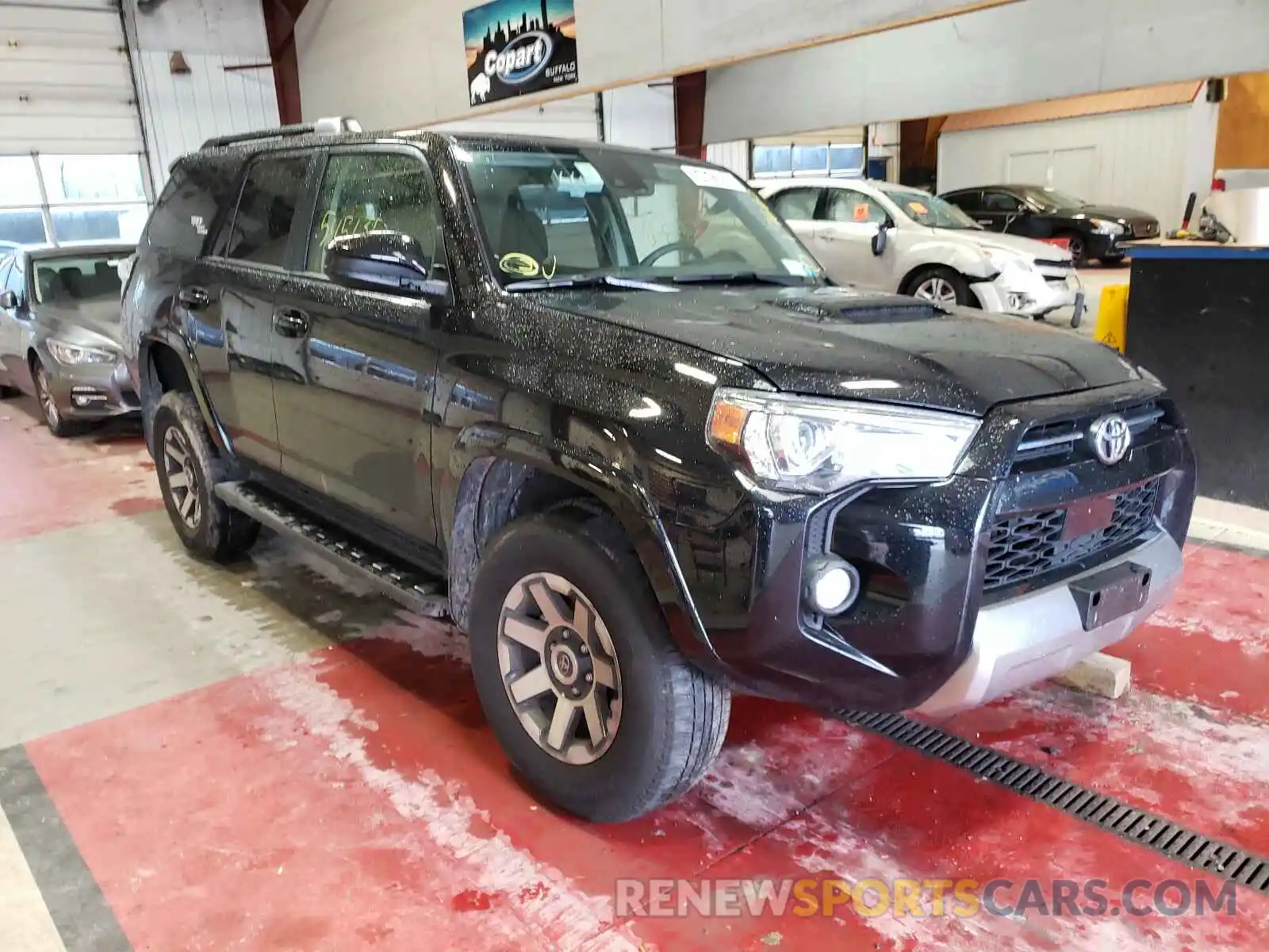 1 Photograph of a damaged car JTEBU5JR0L5785453 TOYOTA 4RUNNER 2020