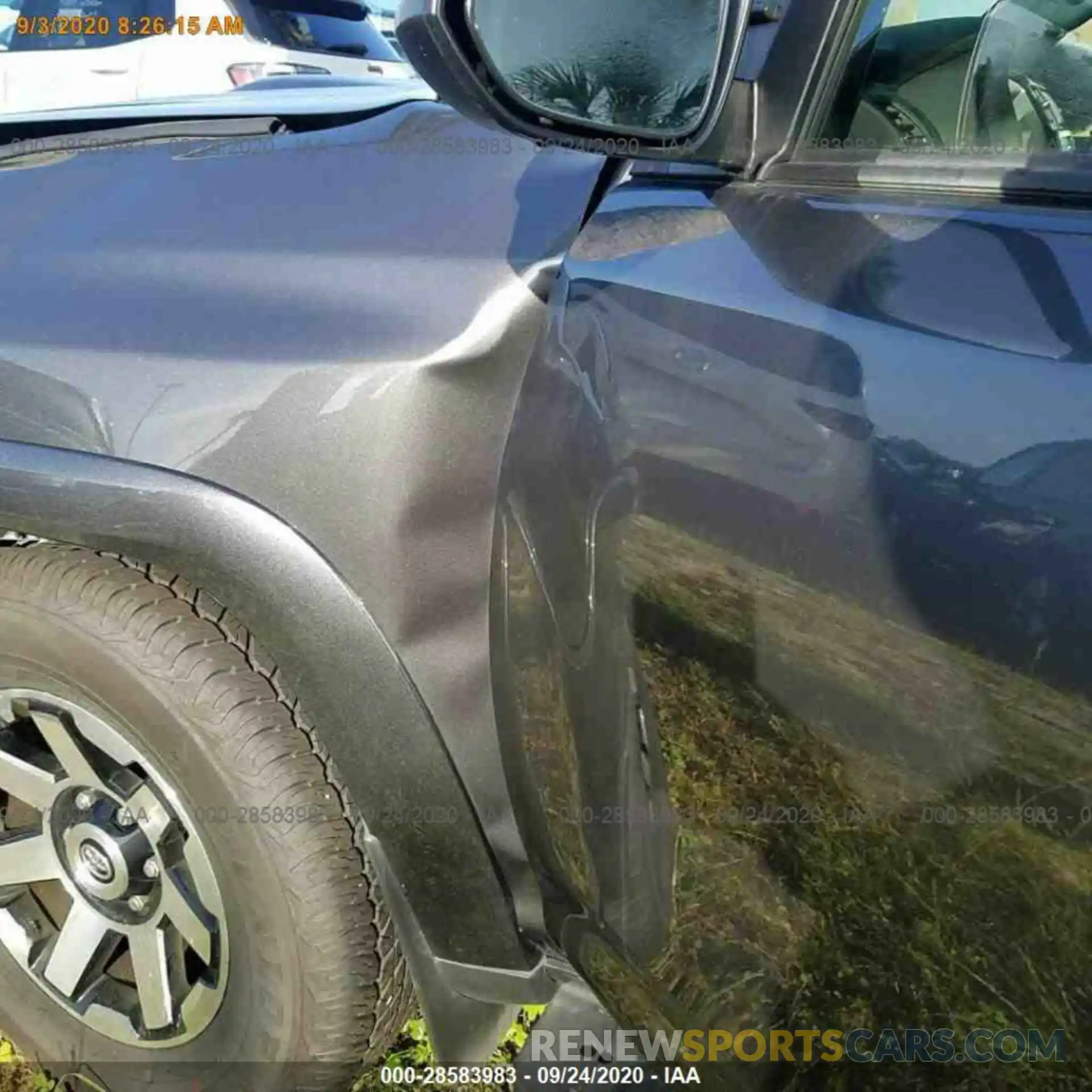 12 Photograph of a damaged car JTEBU5JR0L5785808 TOYOTA 4RUNNER 2020