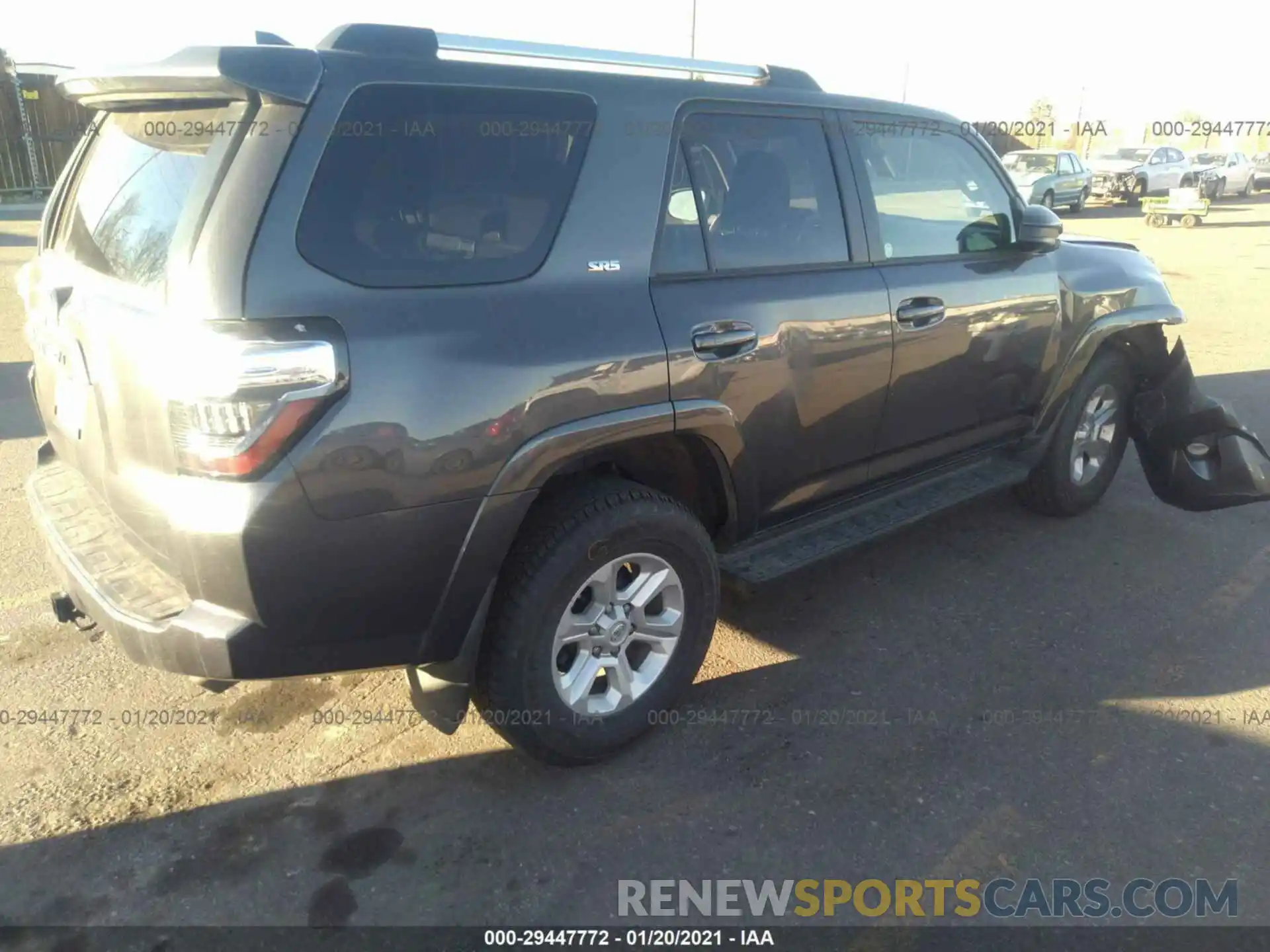 4 Photograph of a damaged car JTEBU5JR0L5787798 TOYOTA 4RUNNER 2020