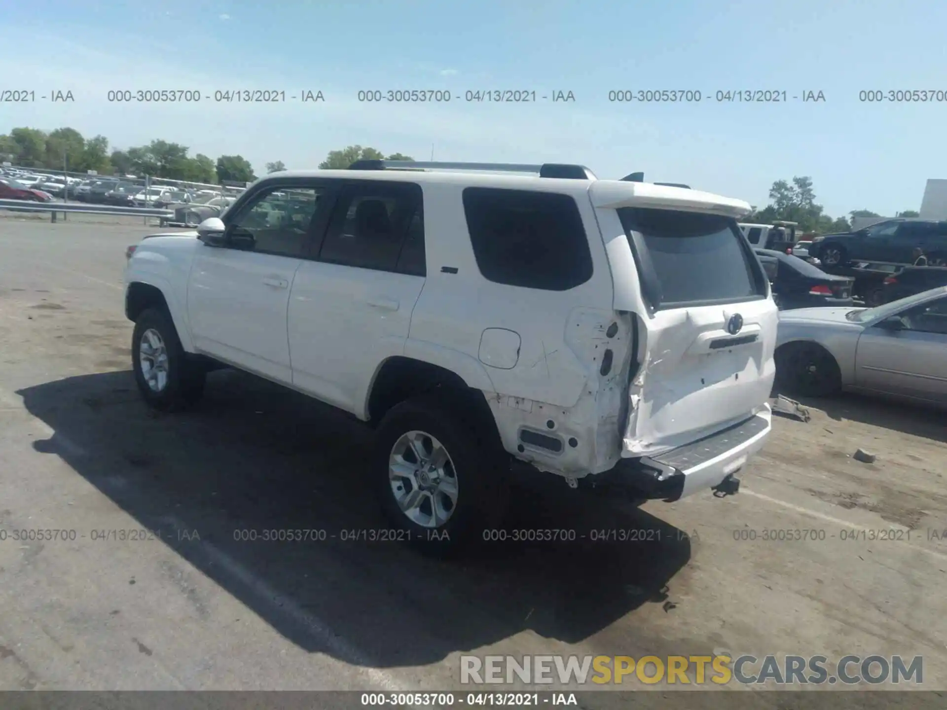 3 Photograph of a damaged car JTEBU5JR0L5787803 TOYOTA 4RUNNER 2020