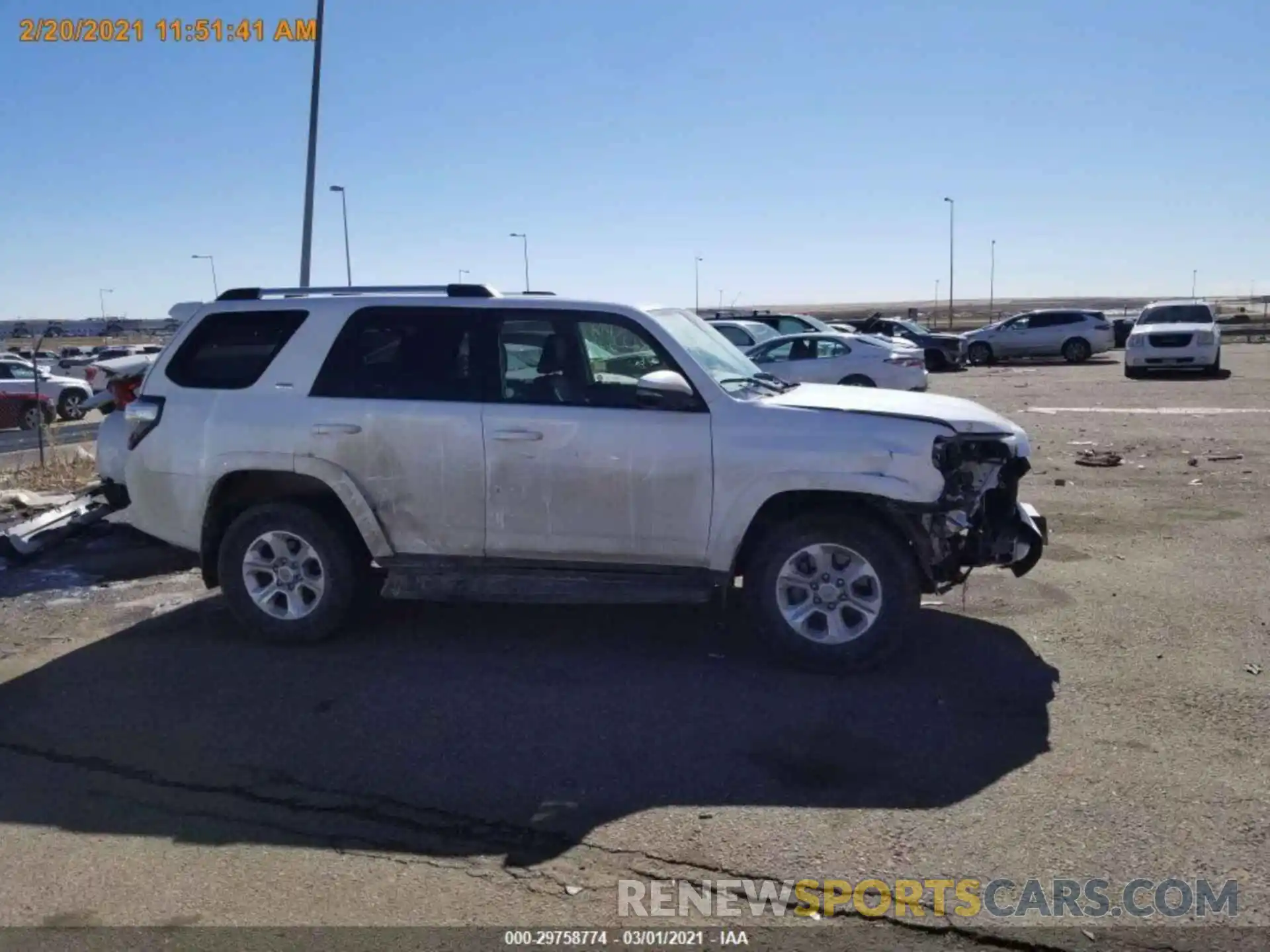 18 Photograph of a damaged car JTEBU5JR0L5789700 TOYOTA 4RUNNER 2020