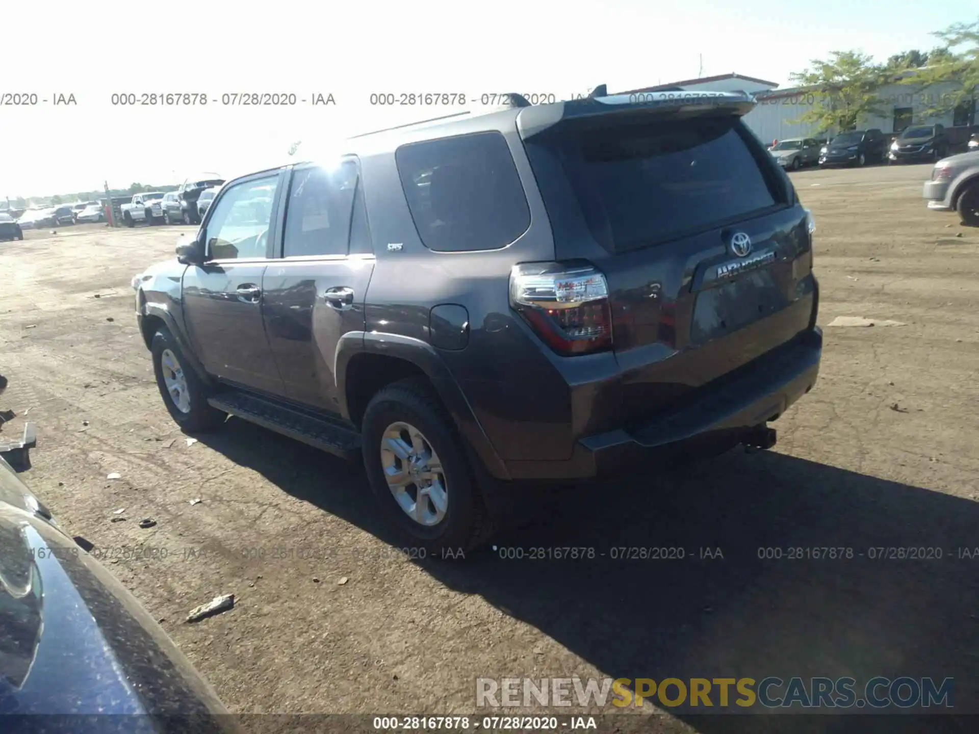 3 Фотография поврежденного автомобиля JTEBU5JR0L5790796 TOYOTA 4RUNNER 2020