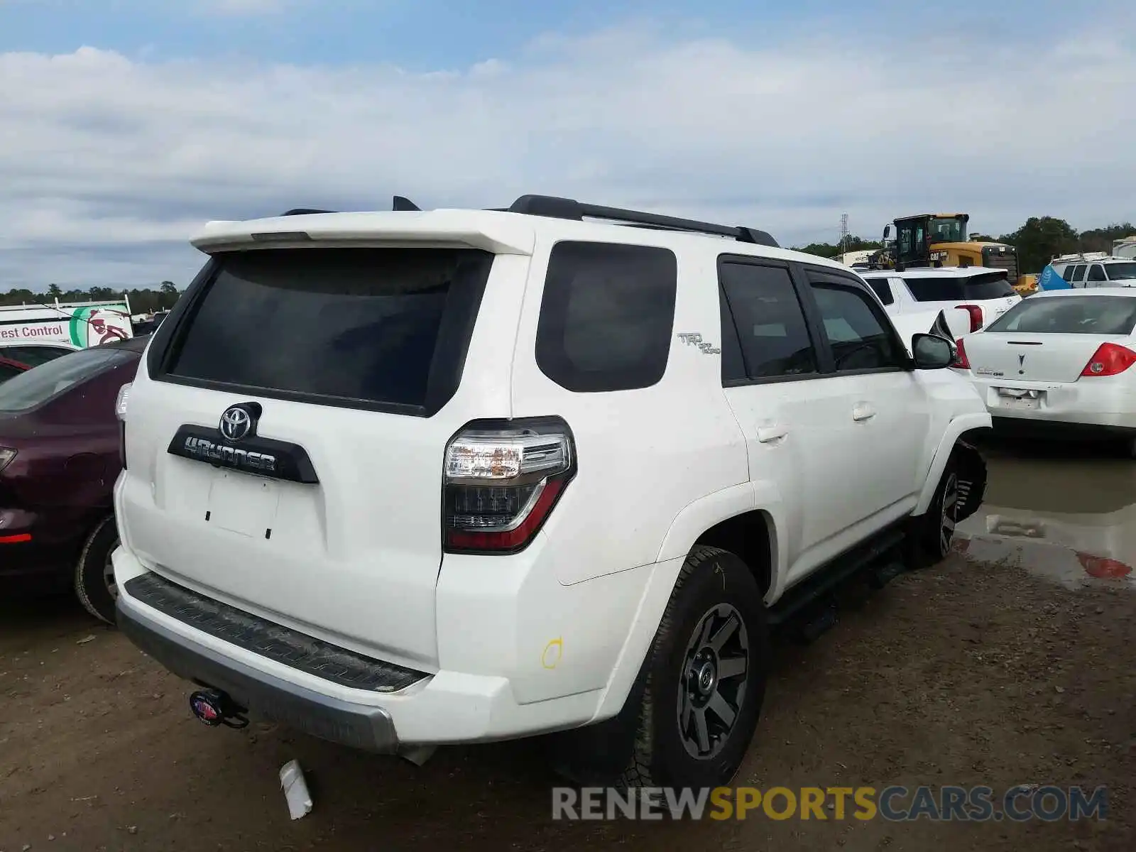 4 Photograph of a damaged car JTEBU5JR0L5791530 TOYOTA 4RUNNER 2020