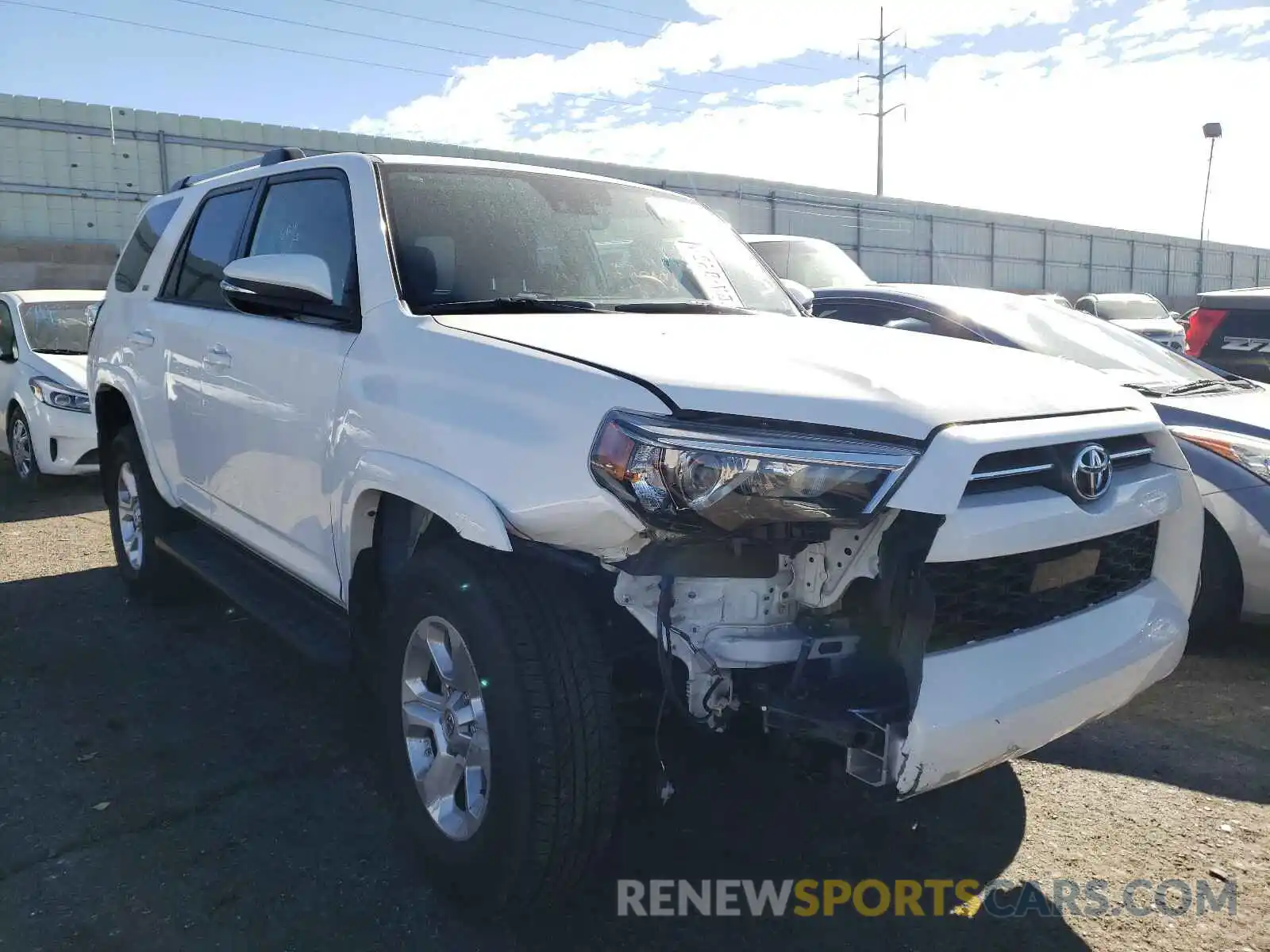 1 Photograph of a damaged car JTEBU5JR0L5791964 TOYOTA 4RUNNER 2020