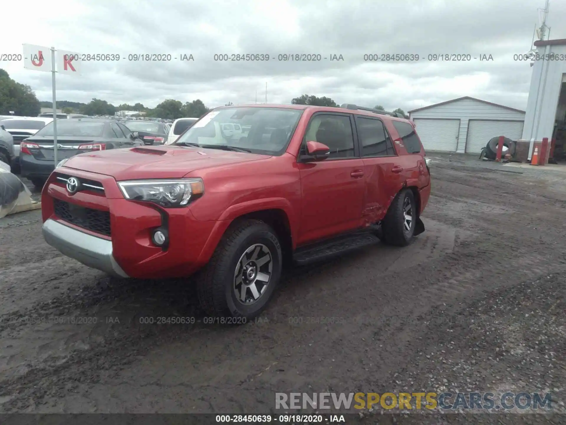 2 Фотография поврежденного автомобиля JTEBU5JR0L5800937 TOYOTA 4RUNNER 2020