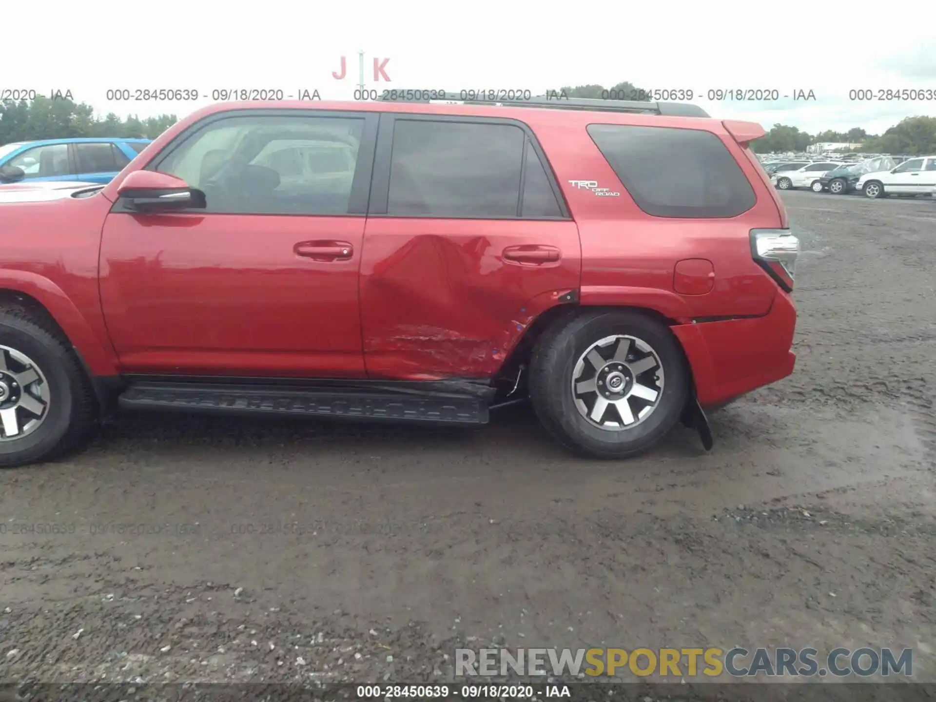 6 Photograph of a damaged car JTEBU5JR0L5800937 TOYOTA 4RUNNER 2020